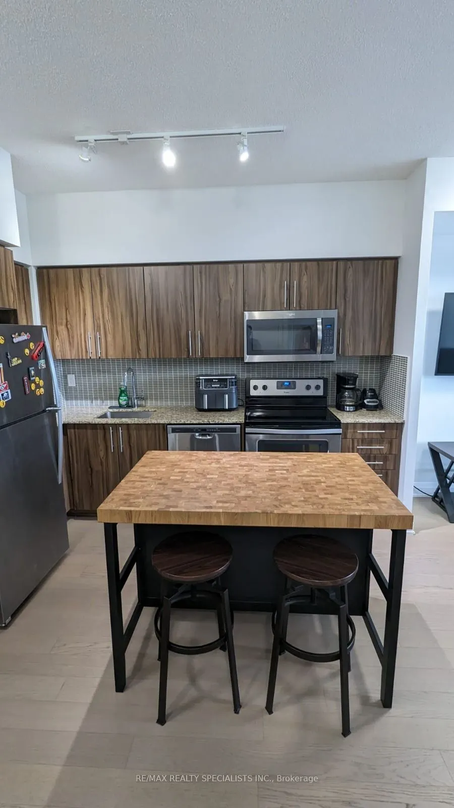 55 Speers Road, #1202