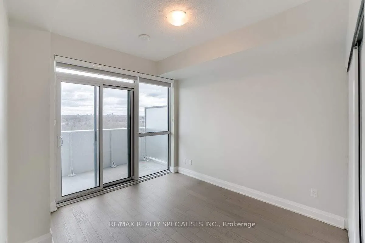 55 Speers Road, #1202