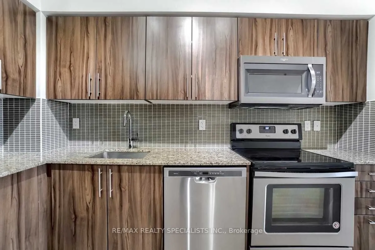 55 Speers Road, #1202