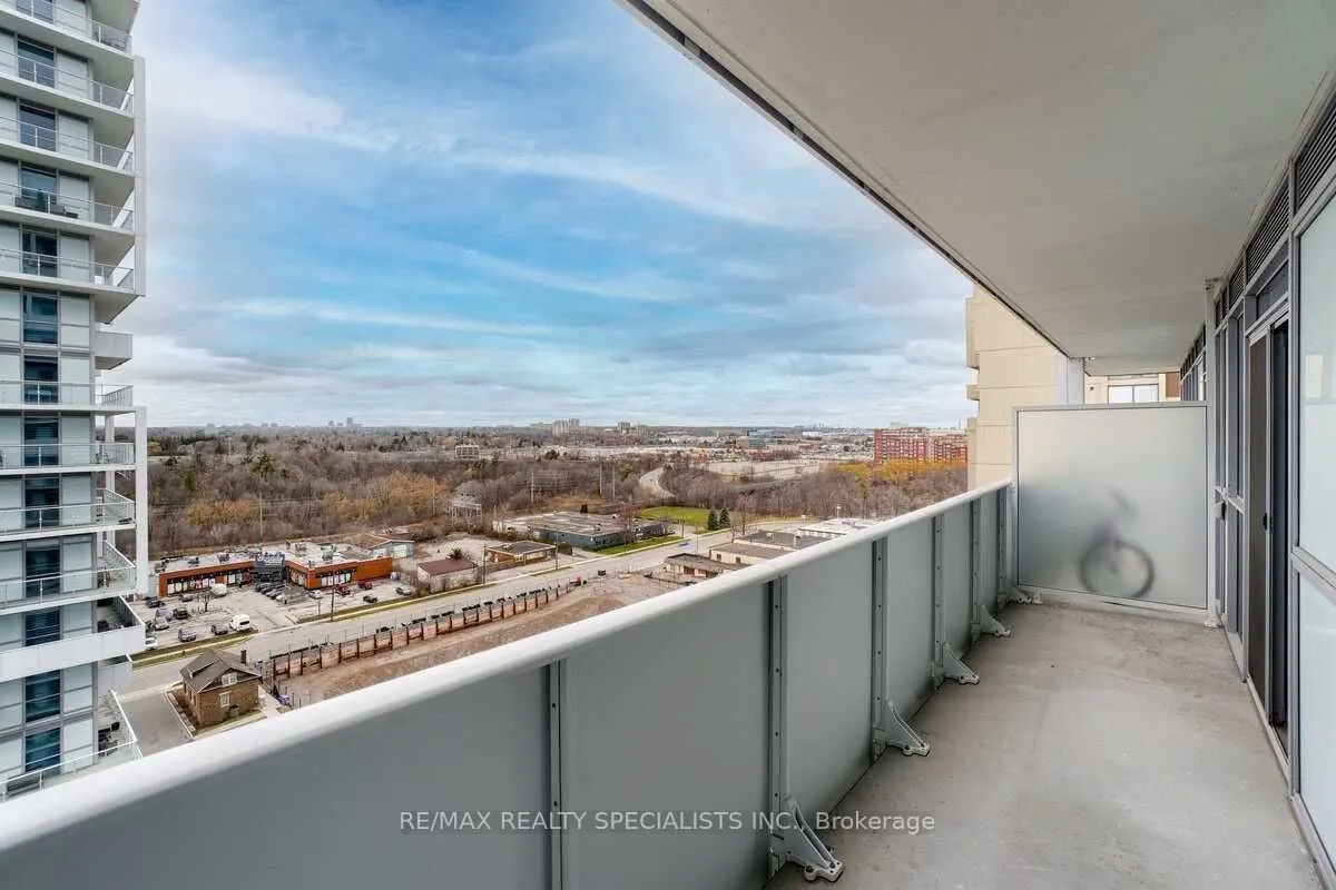 55 Speers Road, #1202