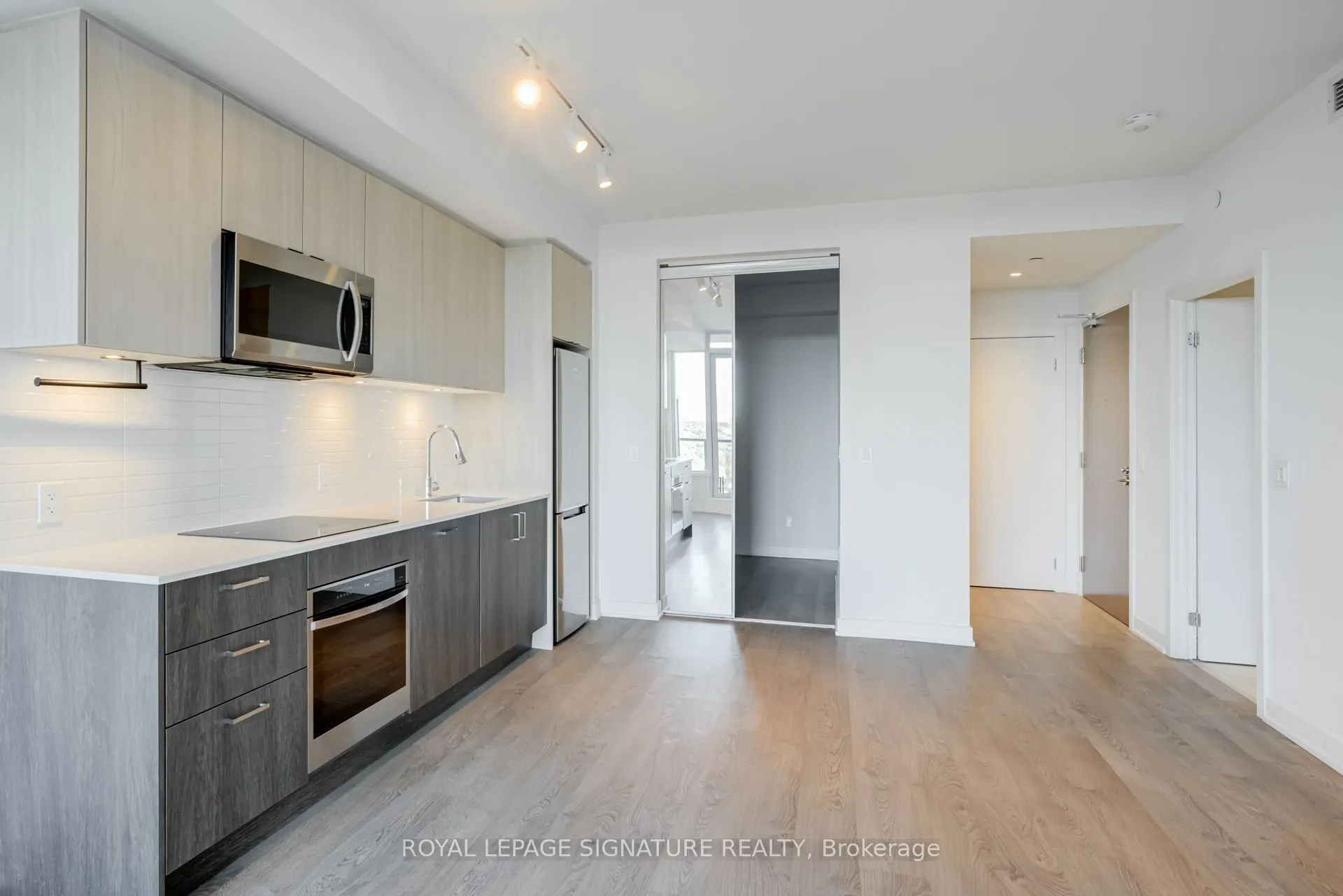 1926 Lake Shore Boulevard W, #2217