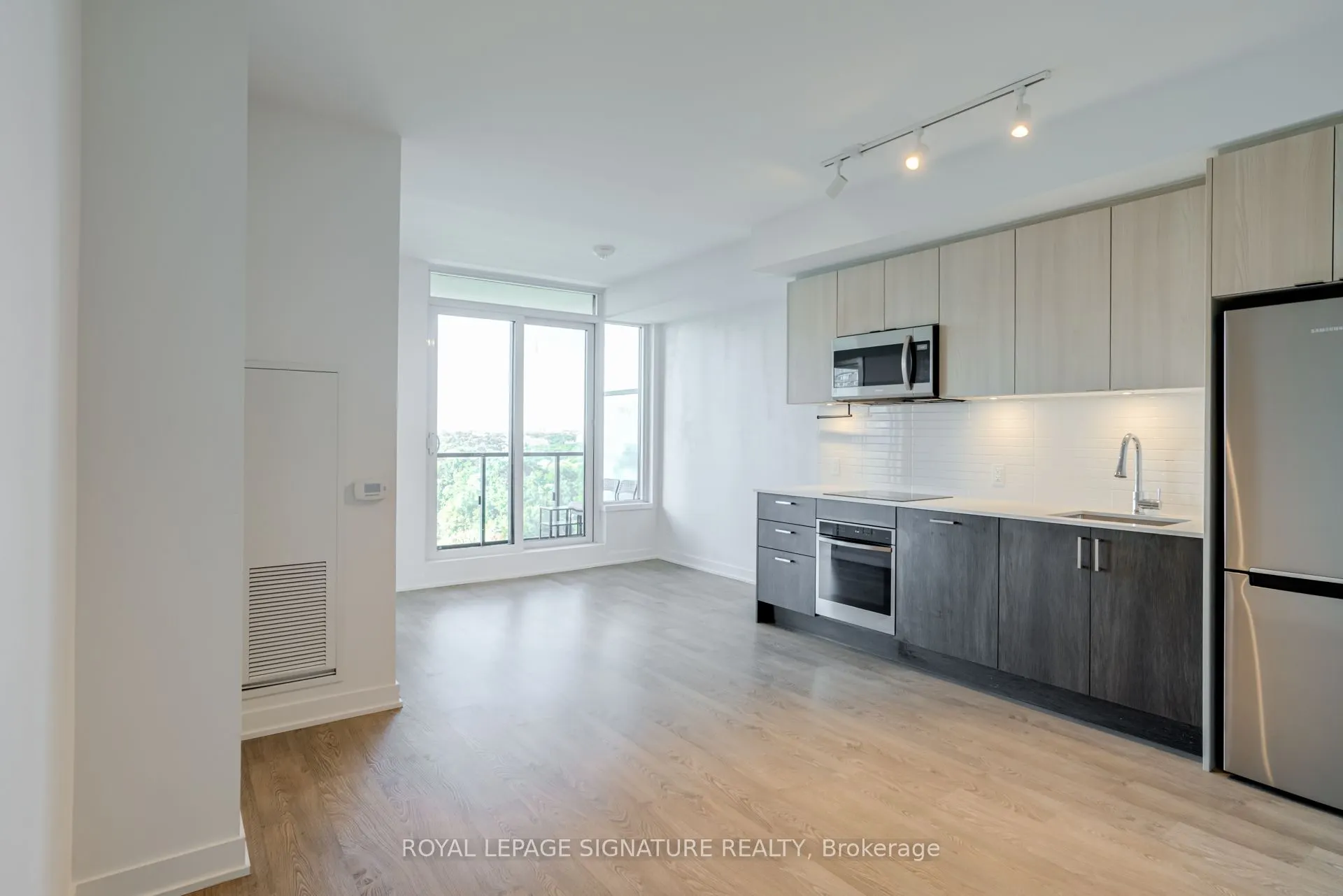 1926 Lake Shore Boulevard W, #2217