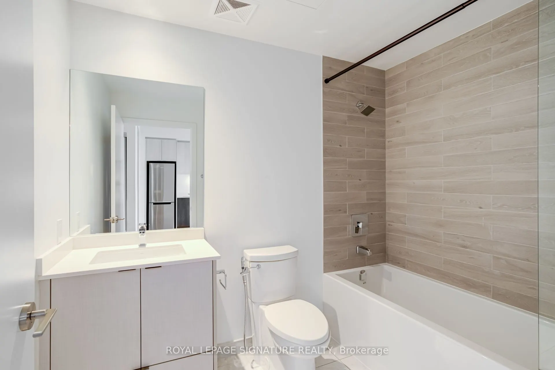 1926 Lake Shore Boulevard W, #2217