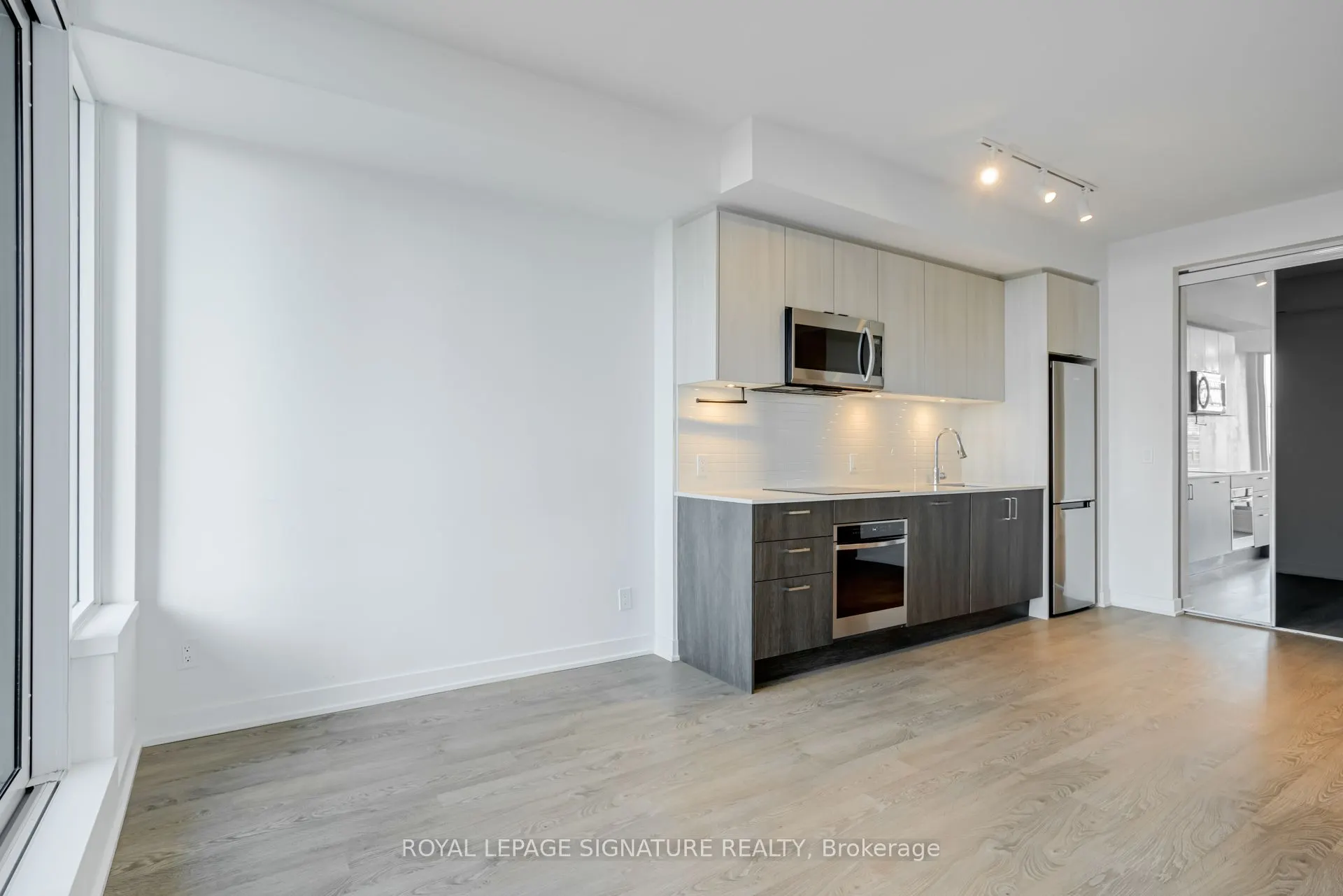 1926 Lake Shore Boulevard W, #2217