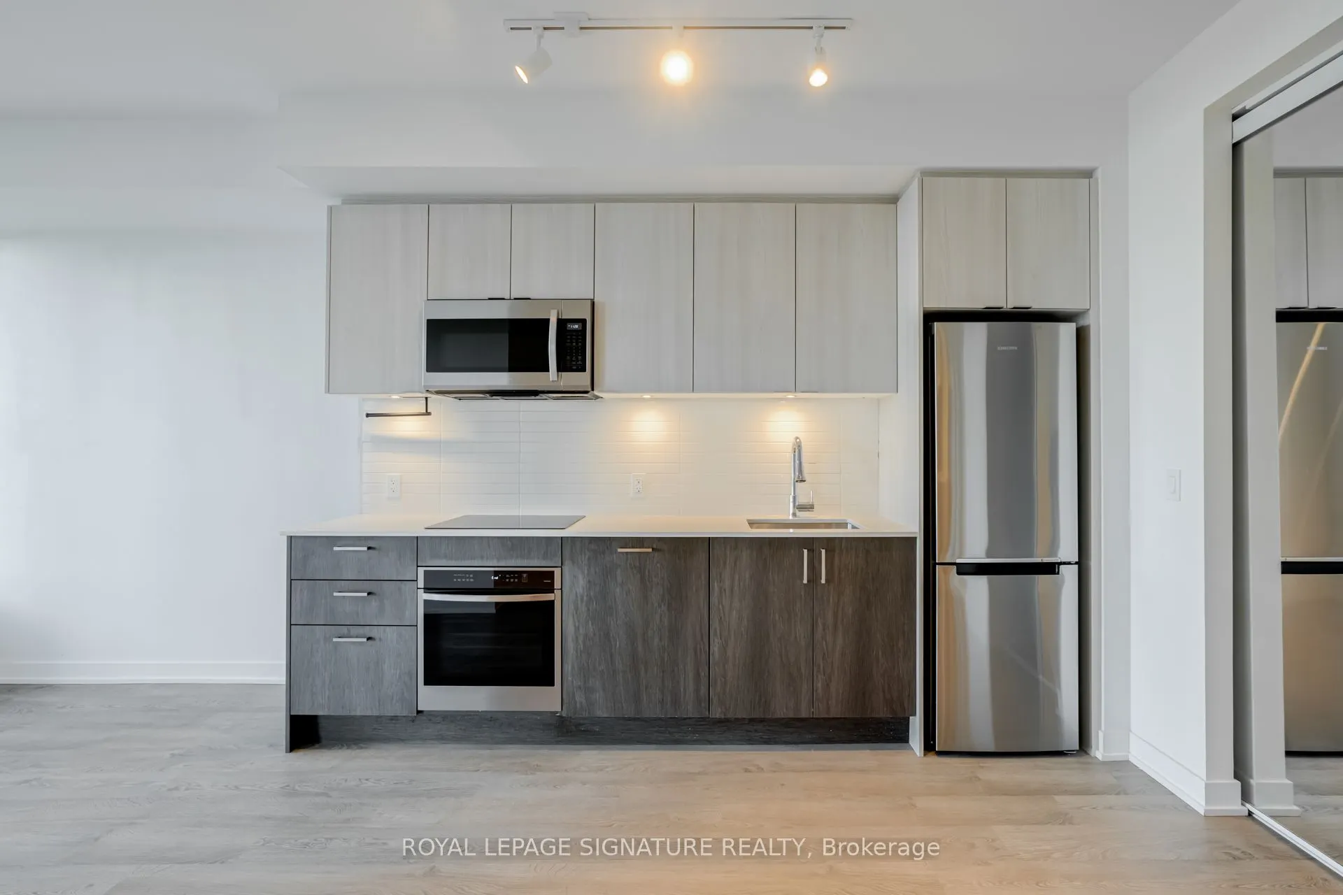 1926 Lake Shore Boulevard W, #2217