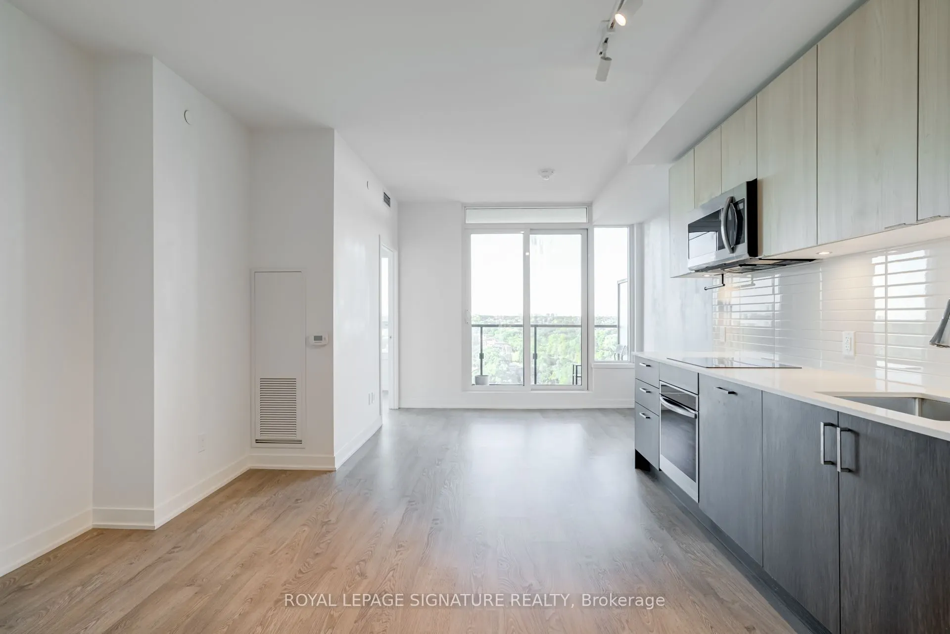 1926 Lake Shore Boulevard W, #2217