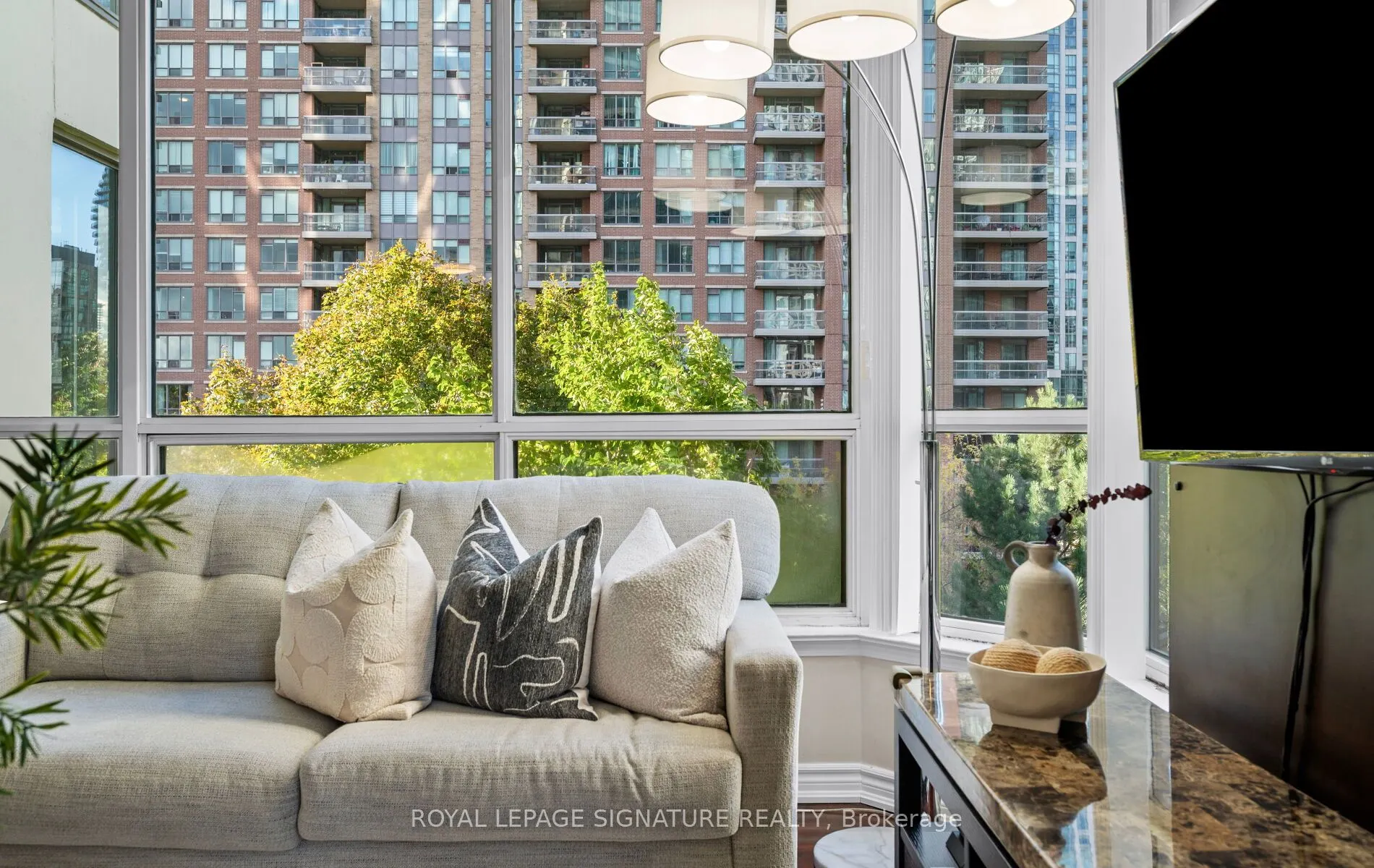 55 Elm Drive W, #405