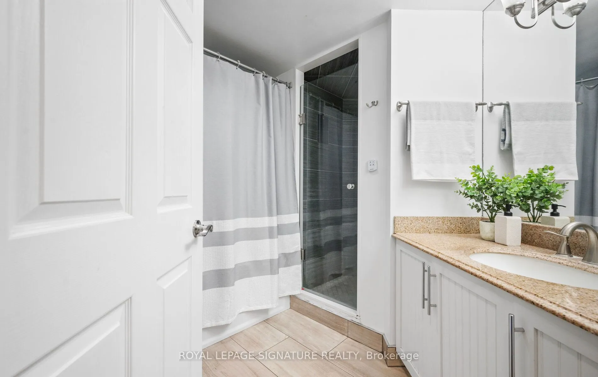 55 Elm Drive W, #405