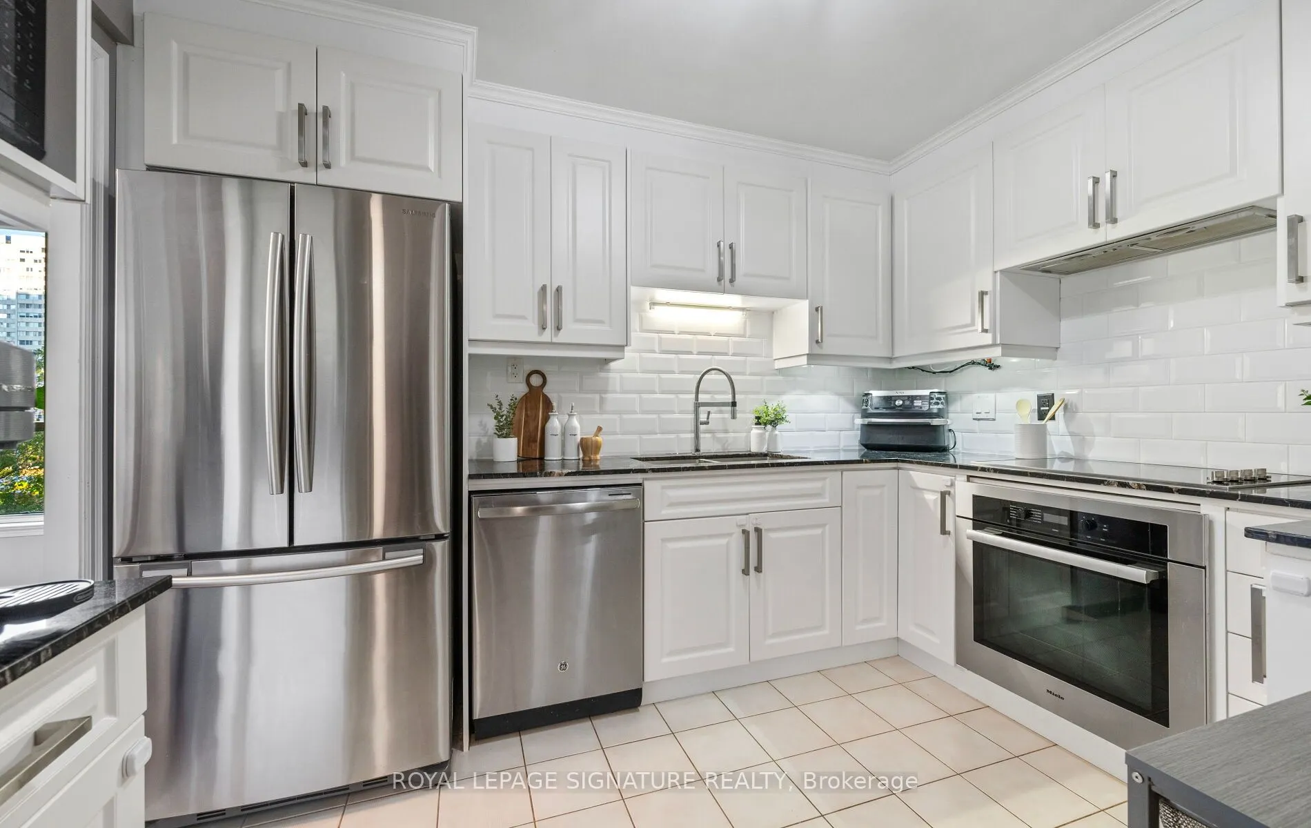 55 Elm Drive W, #405