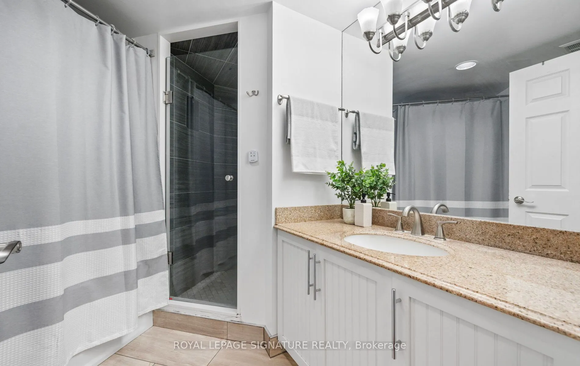 55 Elm Drive W, #405