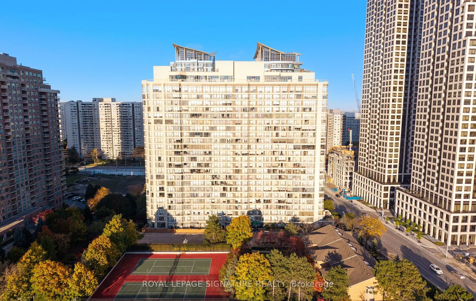 55 Elm Drive W, #405