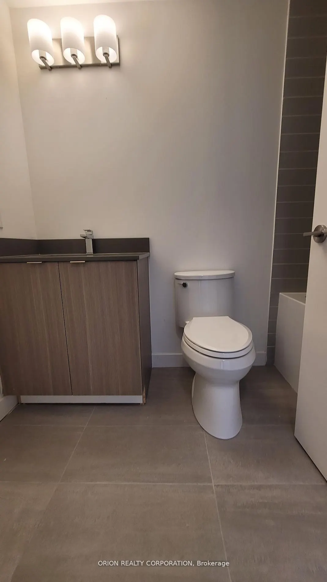 859 The Queensway, #613