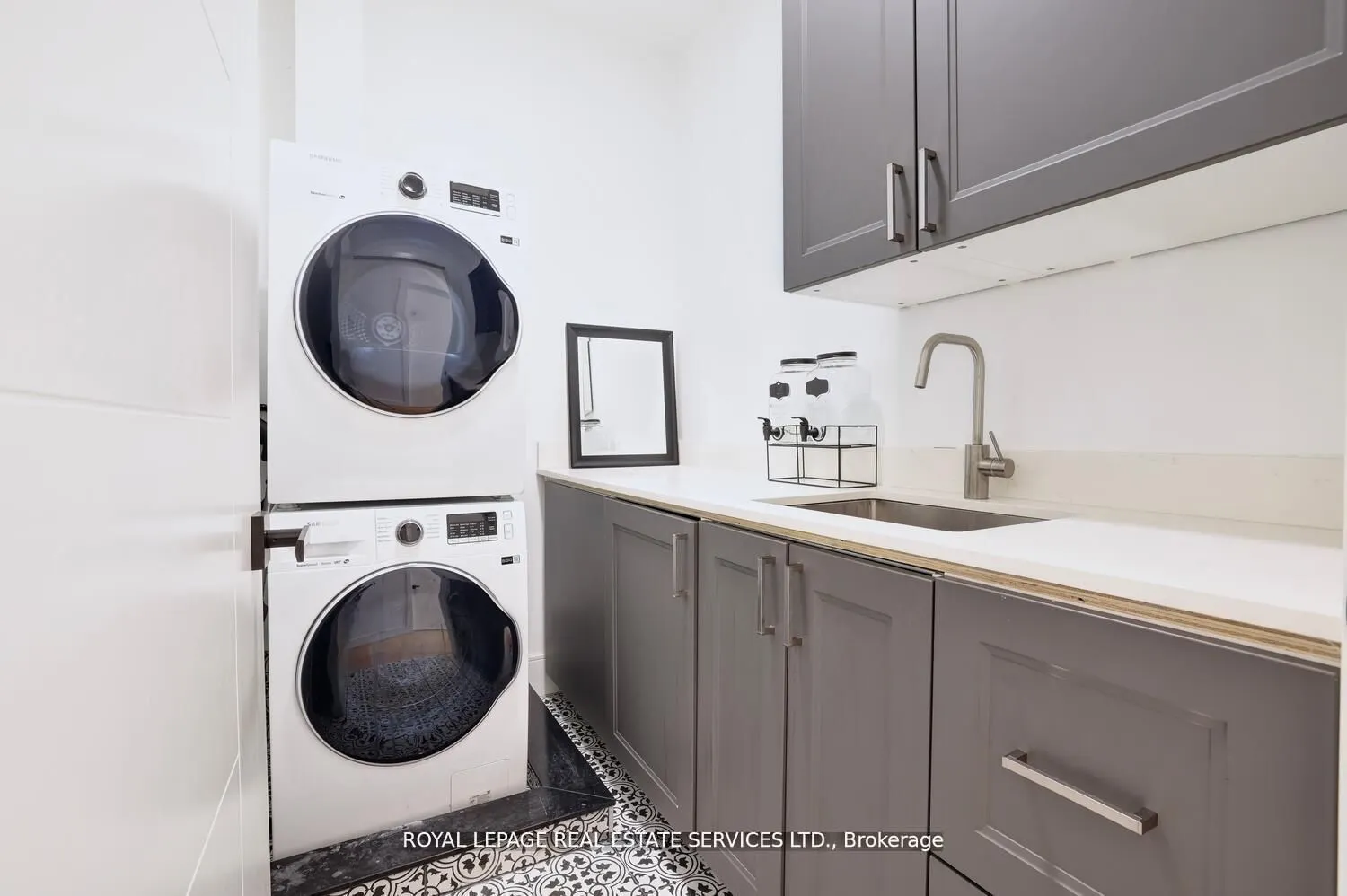 59 Riverview Heights