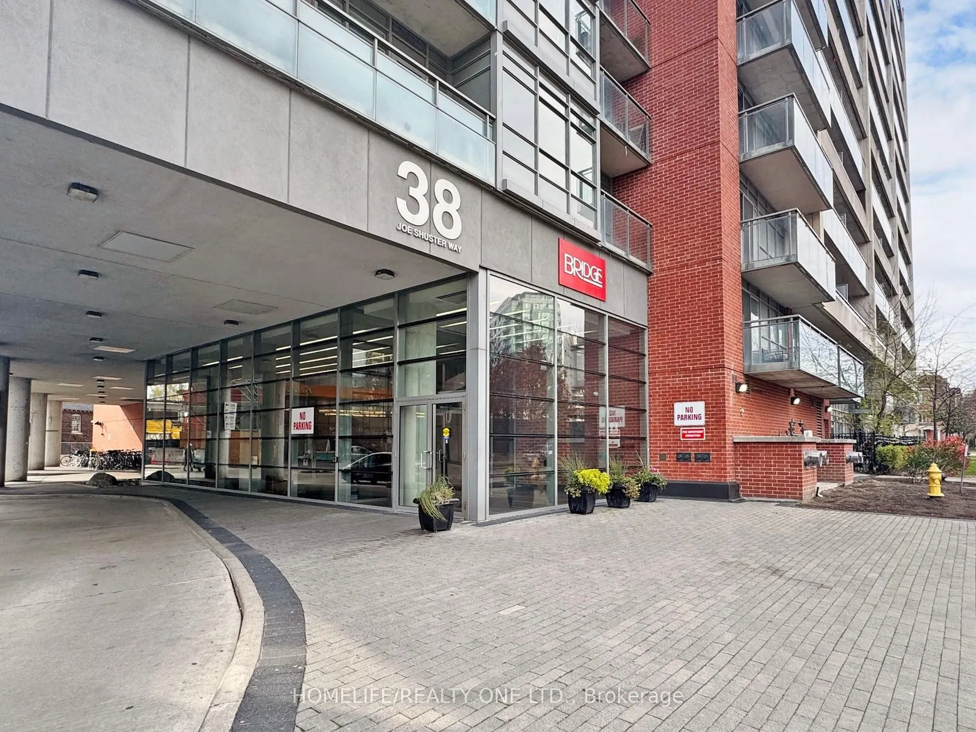 38 Joe Shuster Way, #2003