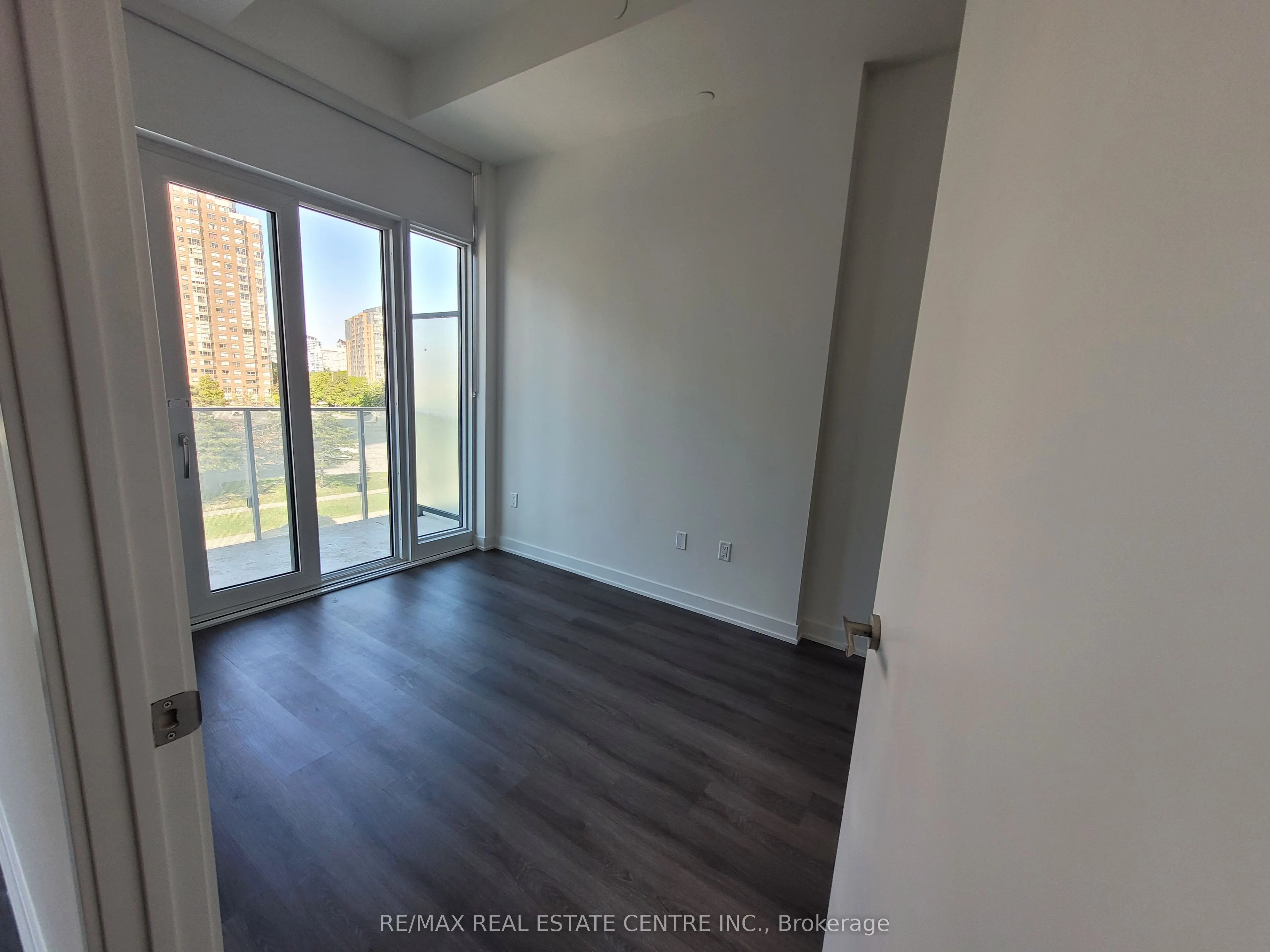 3883 Quartz Road, #302