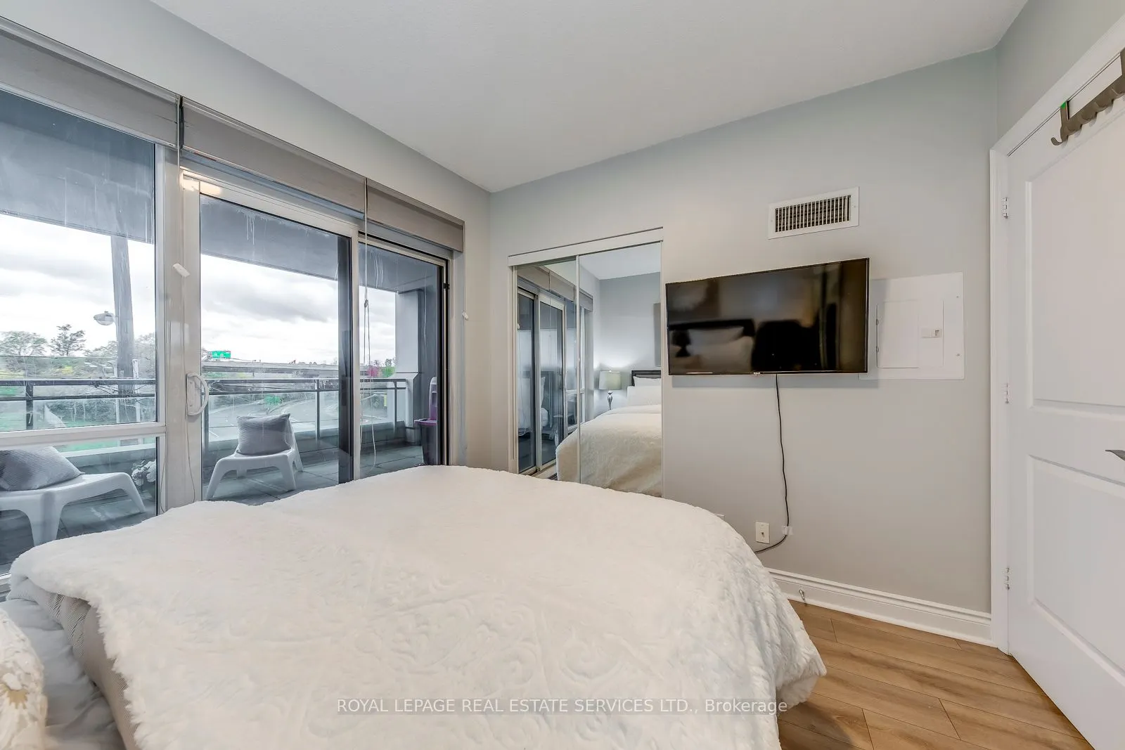 16 Brookers Lane #203
