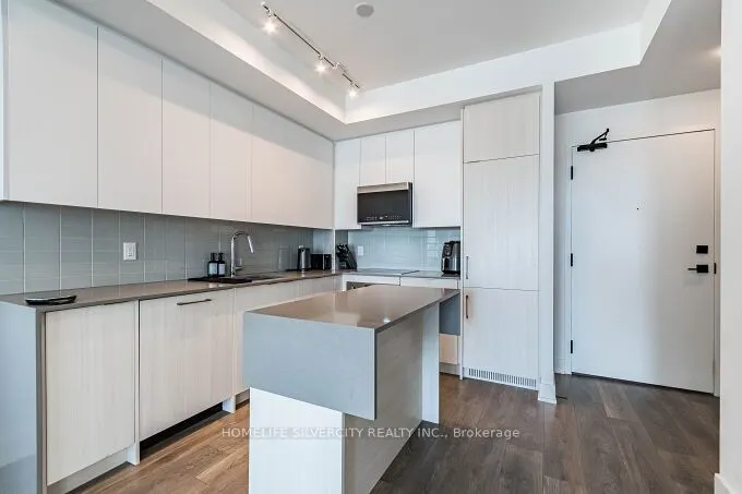 2481 Taunton Road, #709