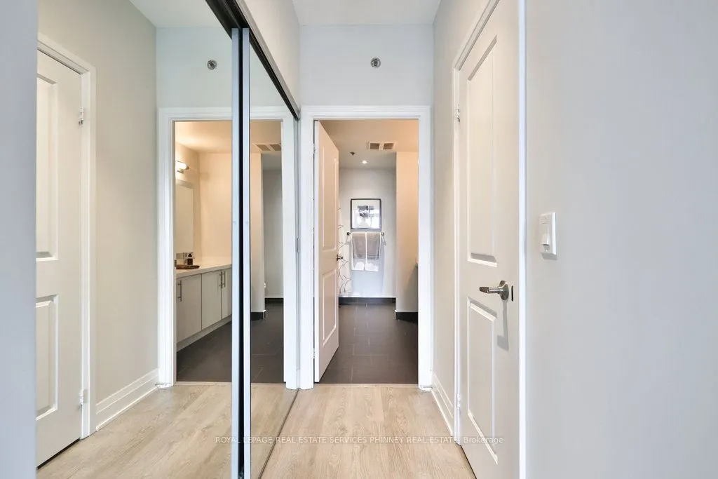 55 SPEERS Road, #1709