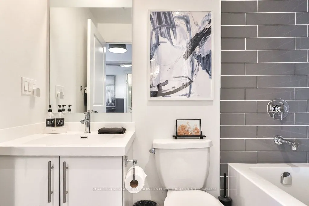 55 SPEERS Road, #1709