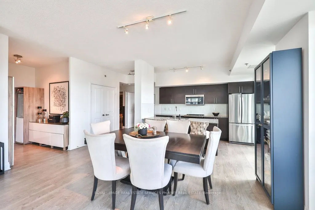 55 SPEERS Road, #1709