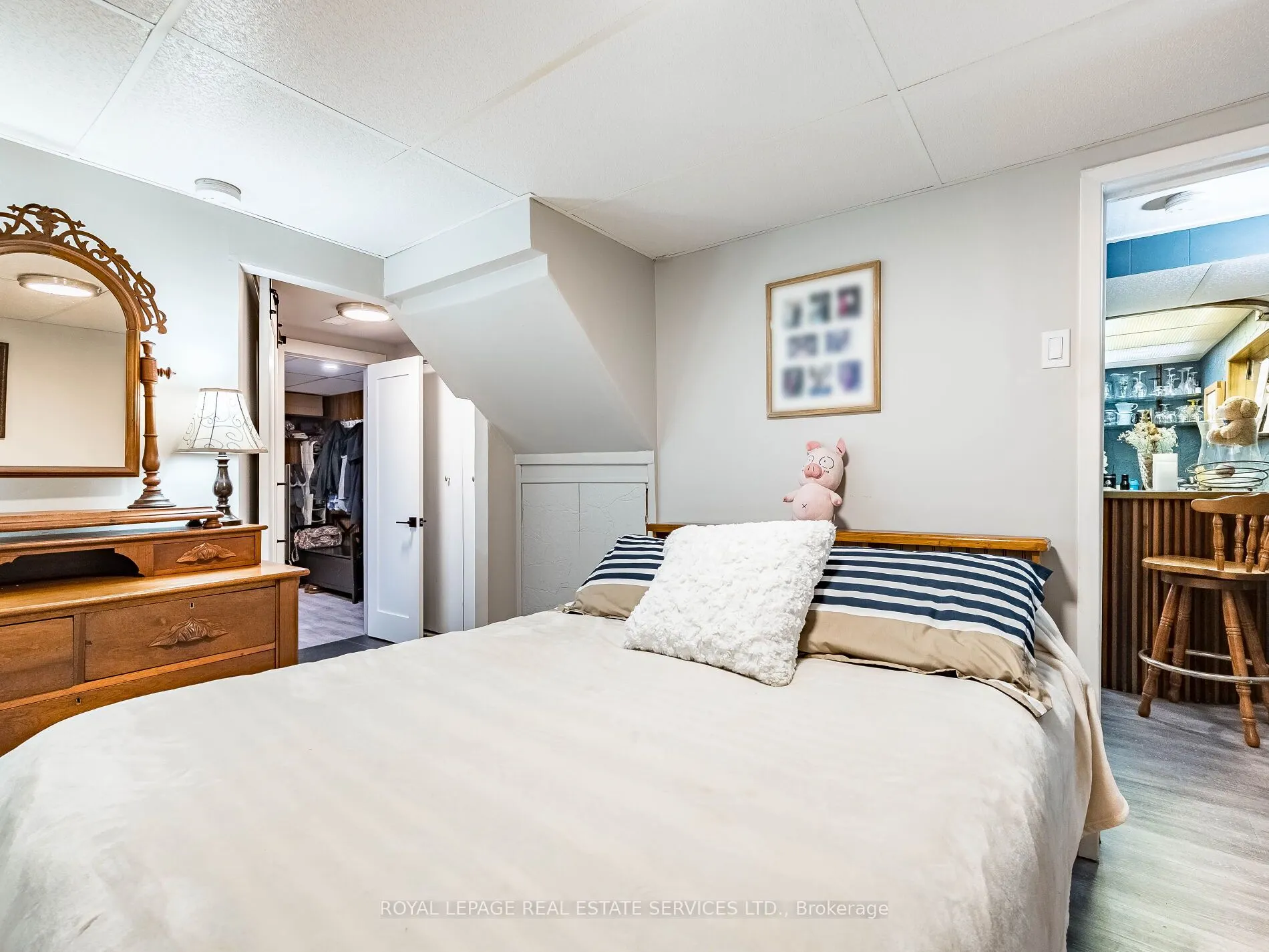 14 Finchley Crescent