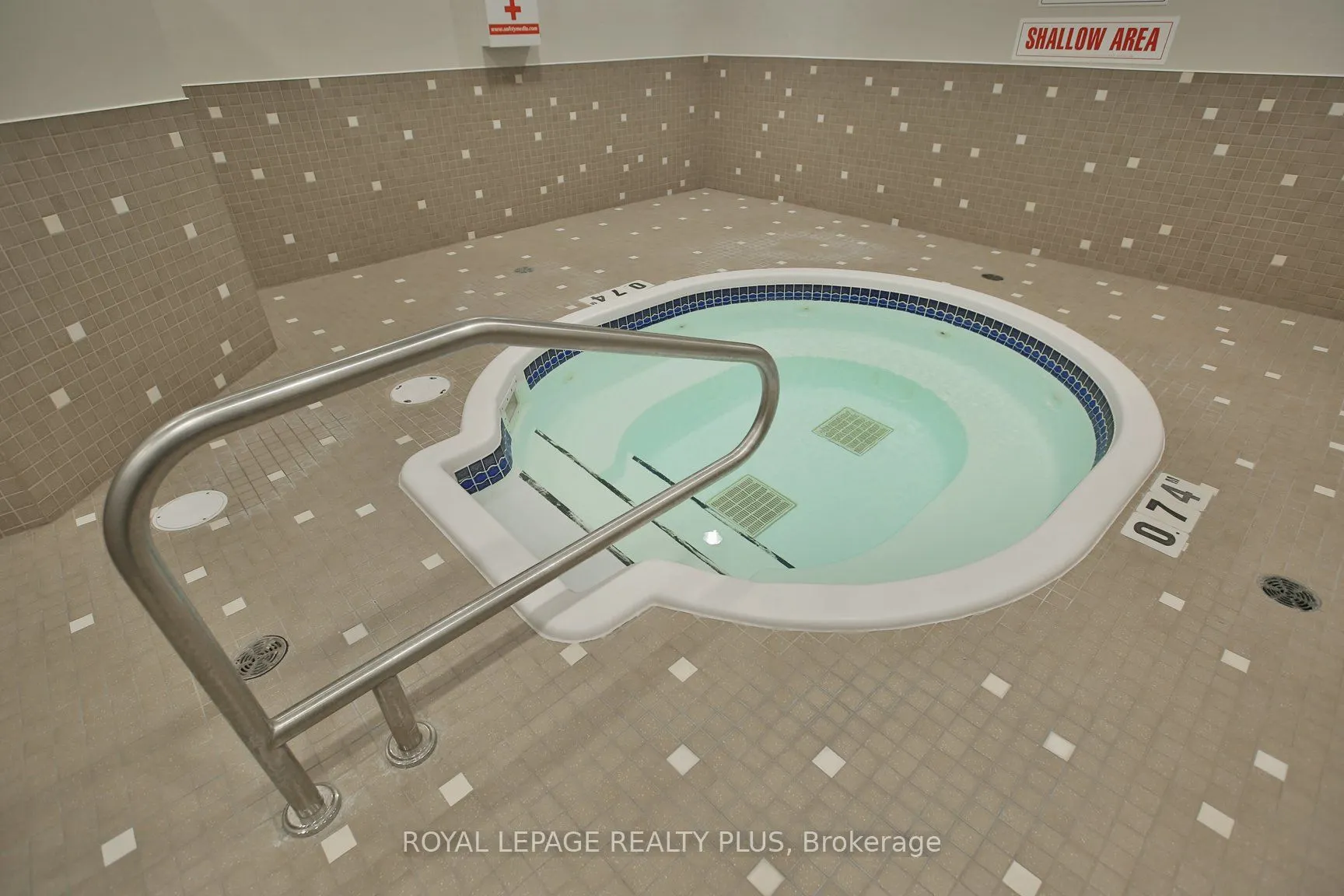 2 Fieldway Road, #1016