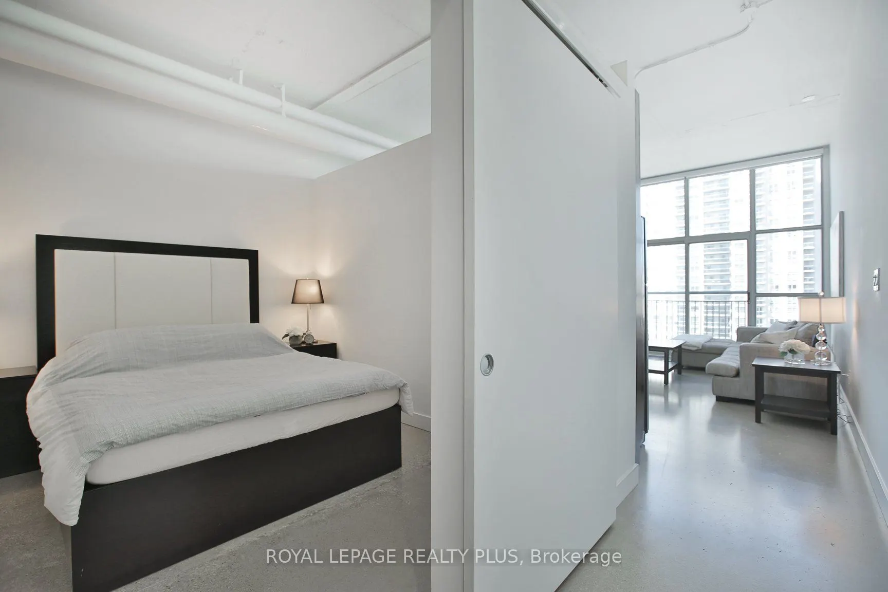 2 Fieldway Road, #1016