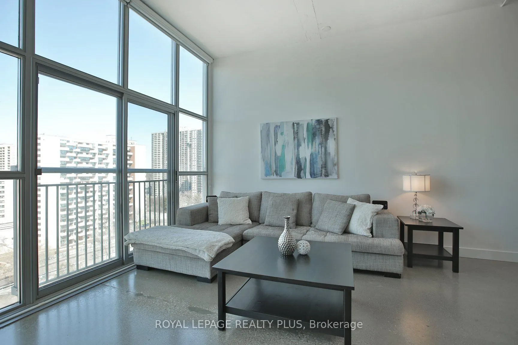 2 Fieldway Road, #1016