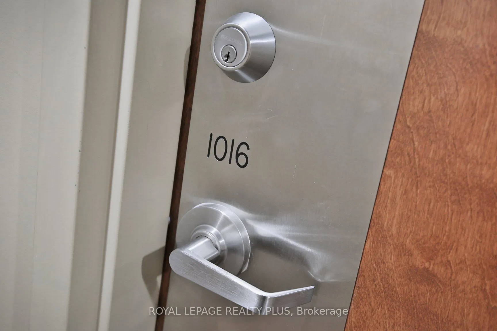 2 Fieldway Road, #1016