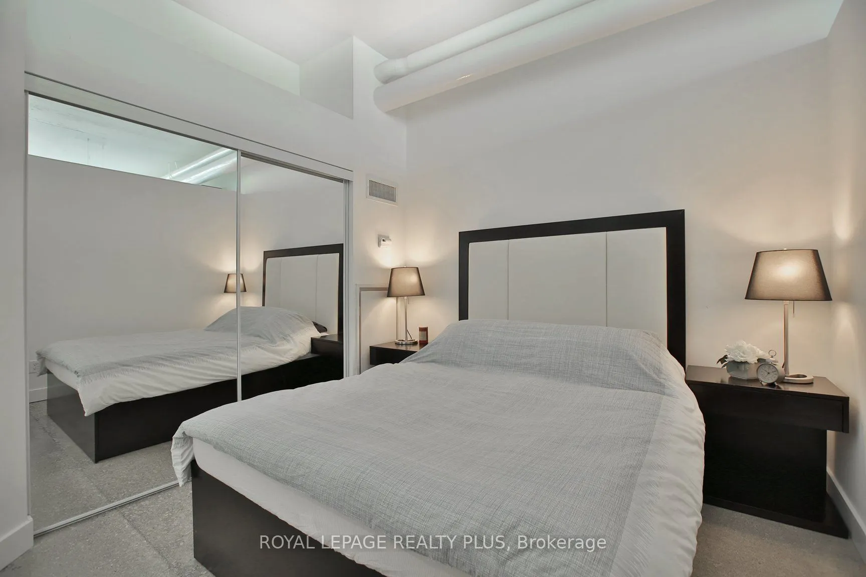 2 Fieldway Road, #1016