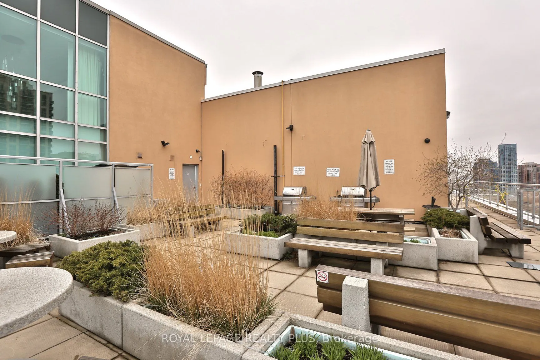 2 Fieldway Road, #1016