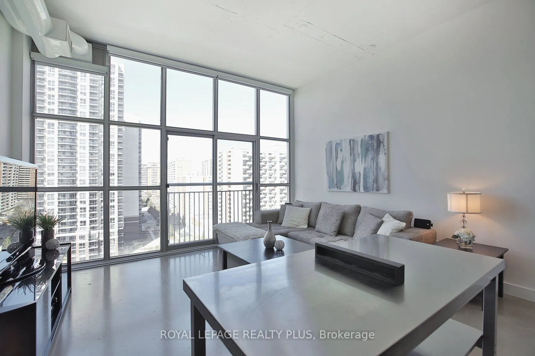 2 Fieldway Road, #1016