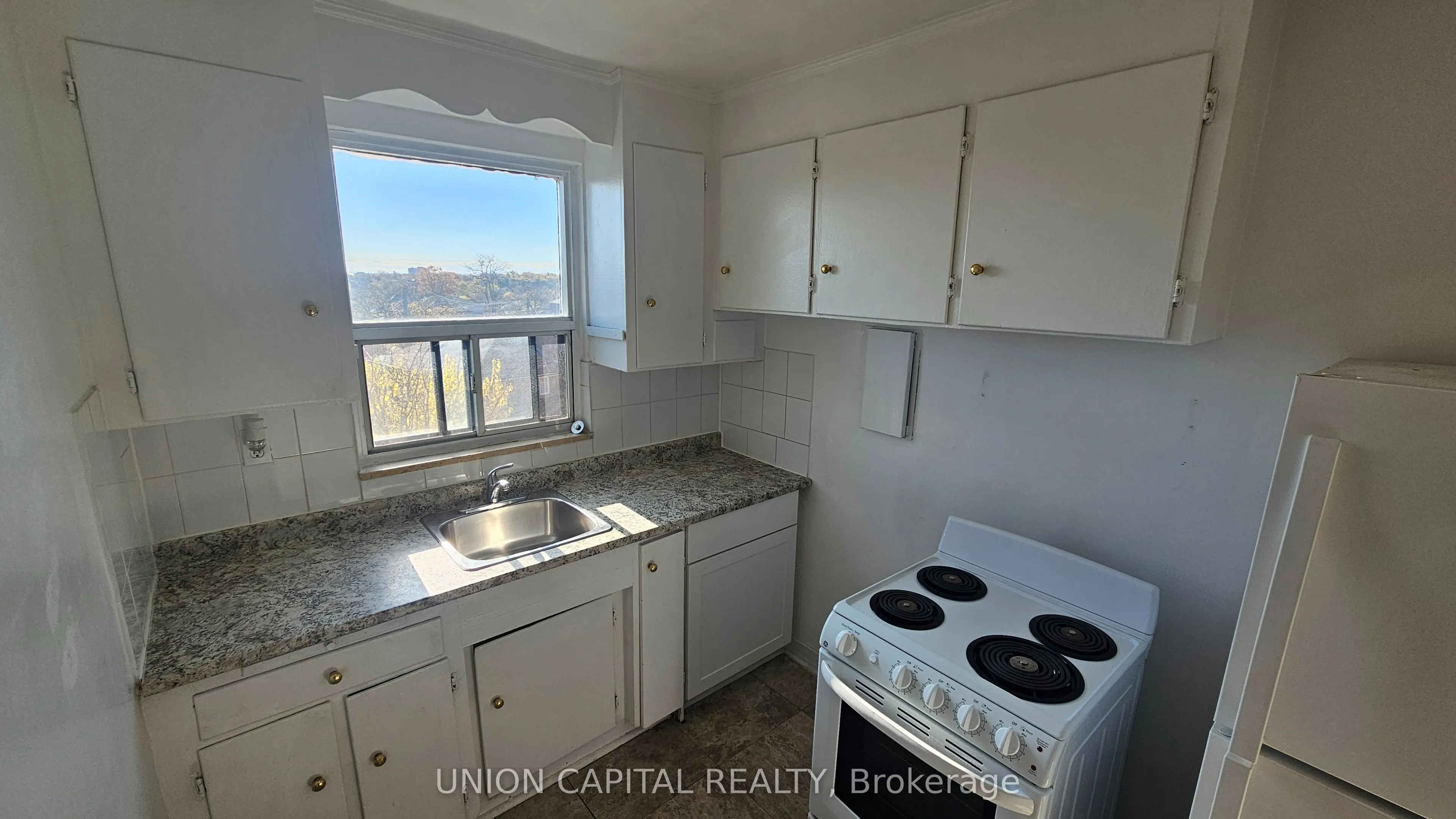 1969 Eglinton Avenue W, #107