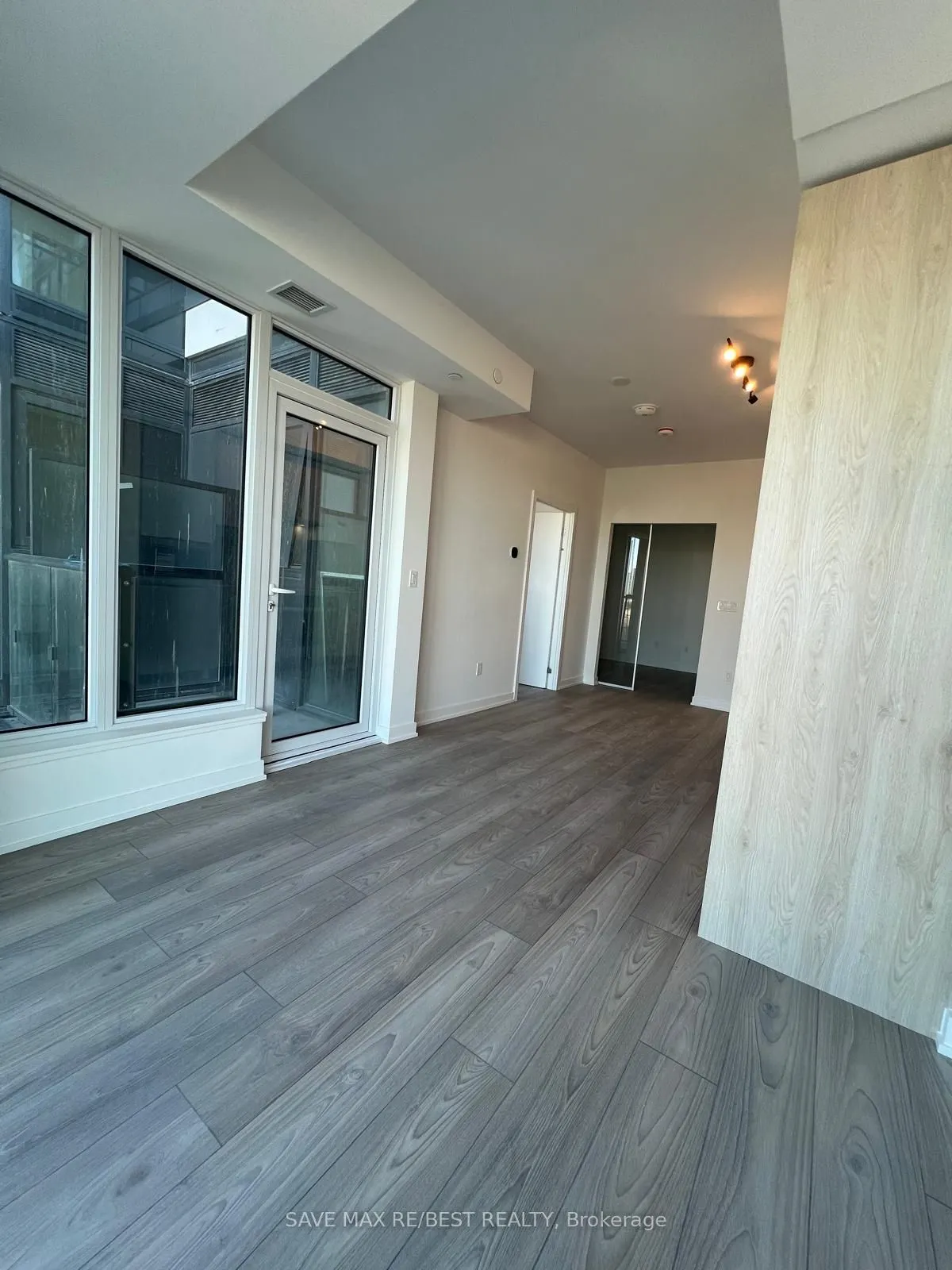 1007 The Queensway, #511