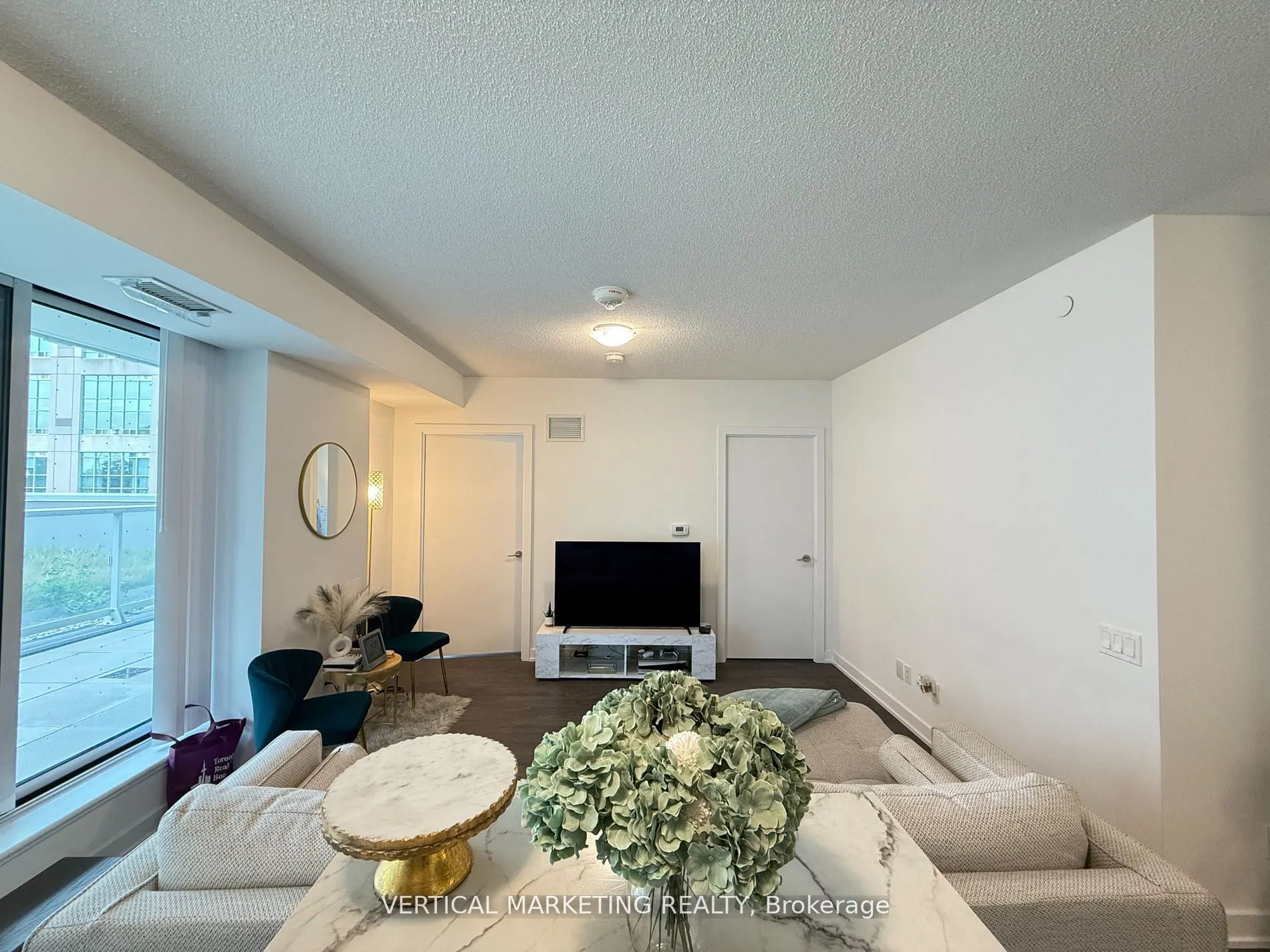 251 Manitoba Street, #305