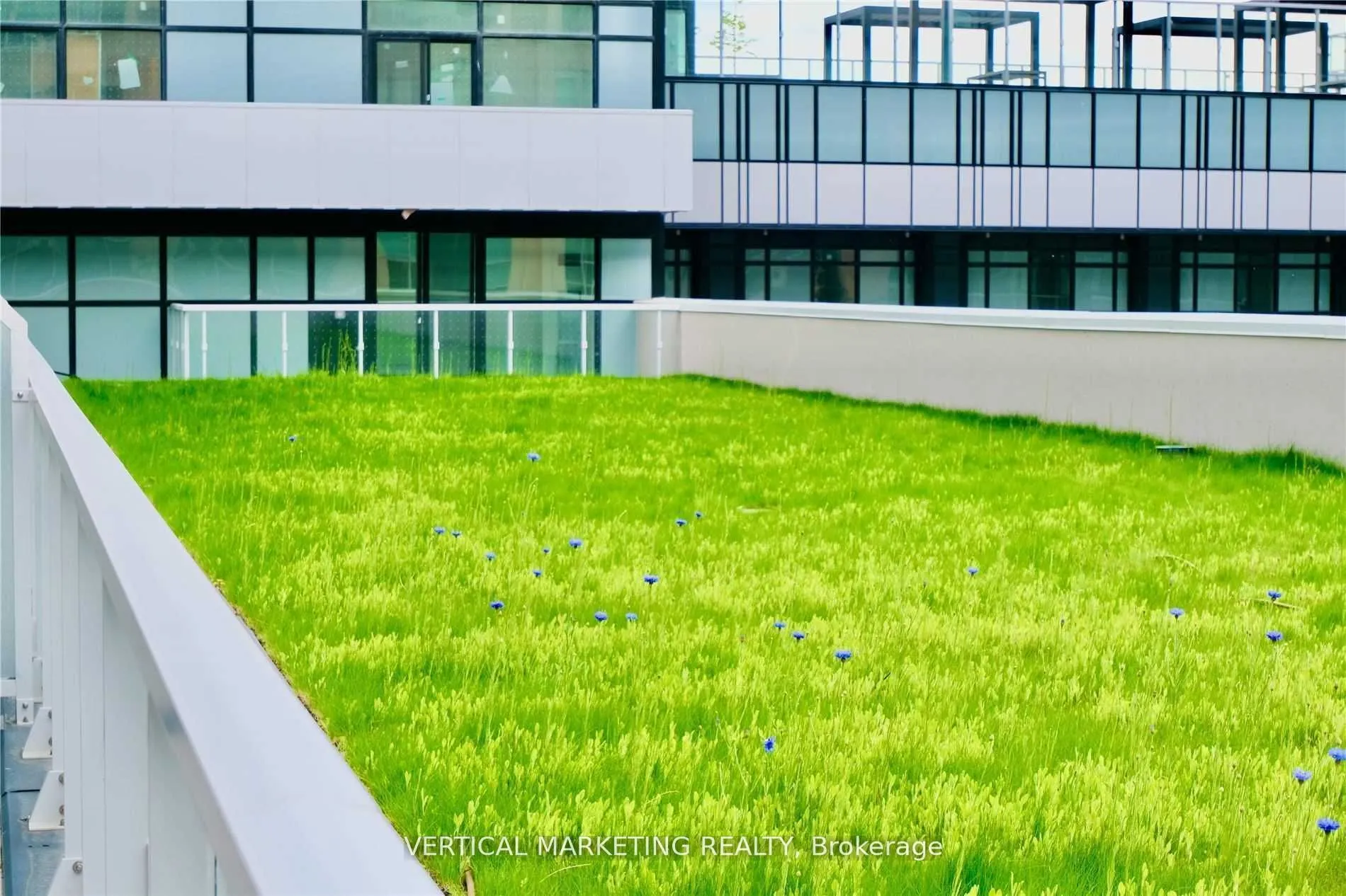 251 Manitoba Street, #305