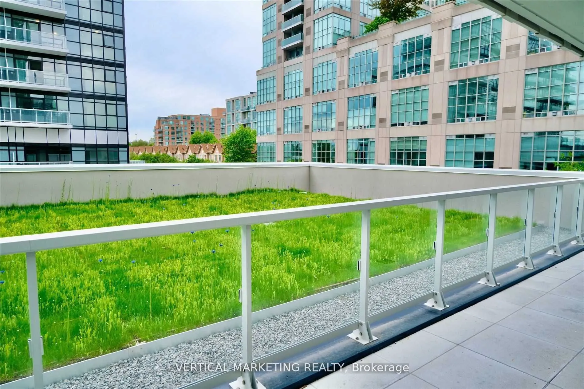 251 Manitoba Street, #305