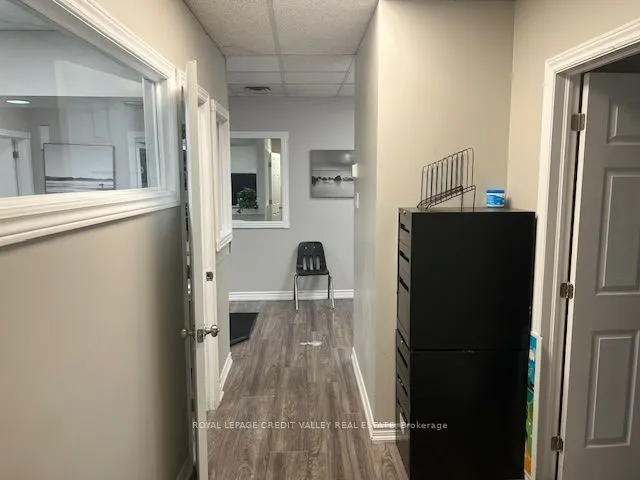 1 Nelson Street W, #202