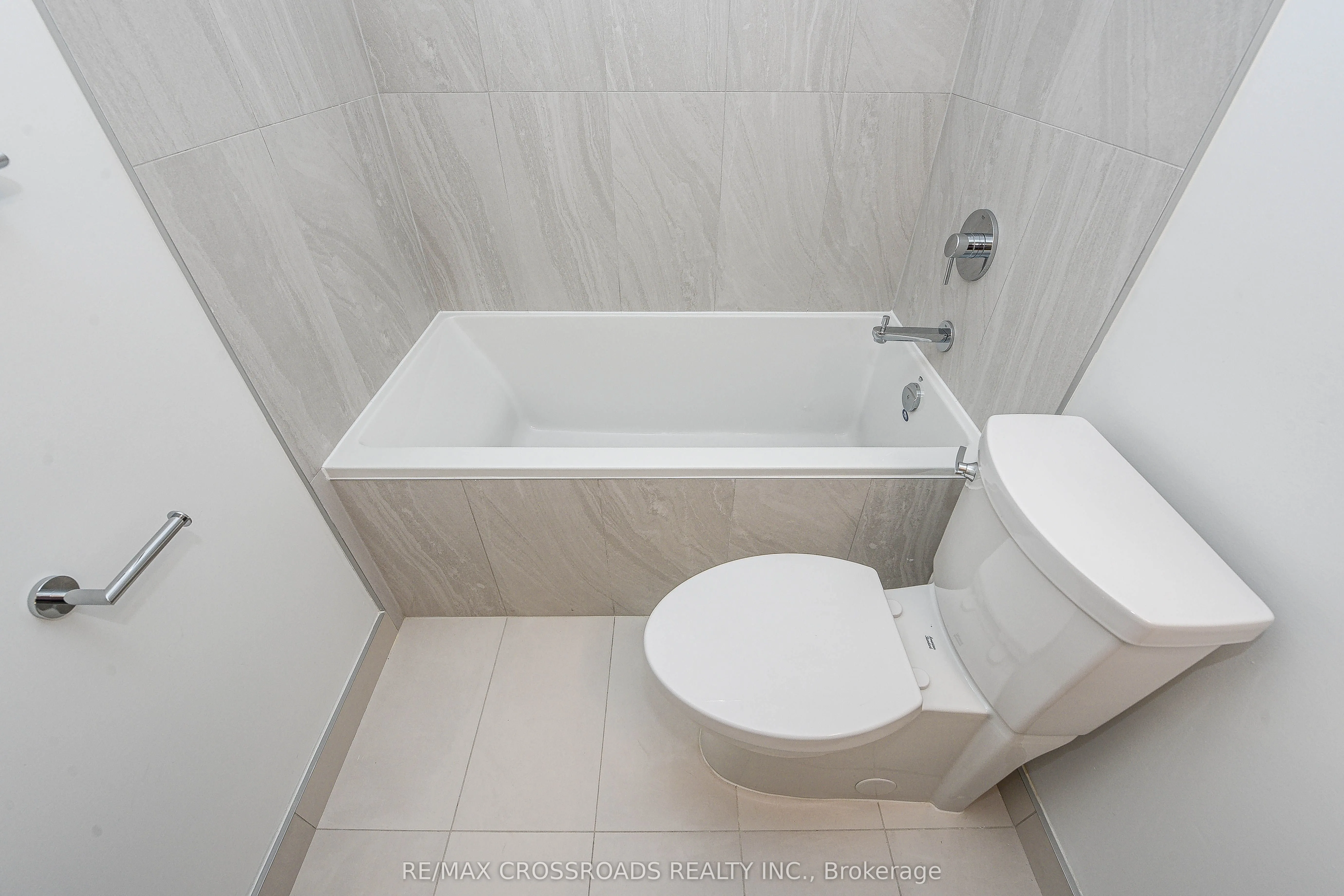 1007 The Queensway, #516