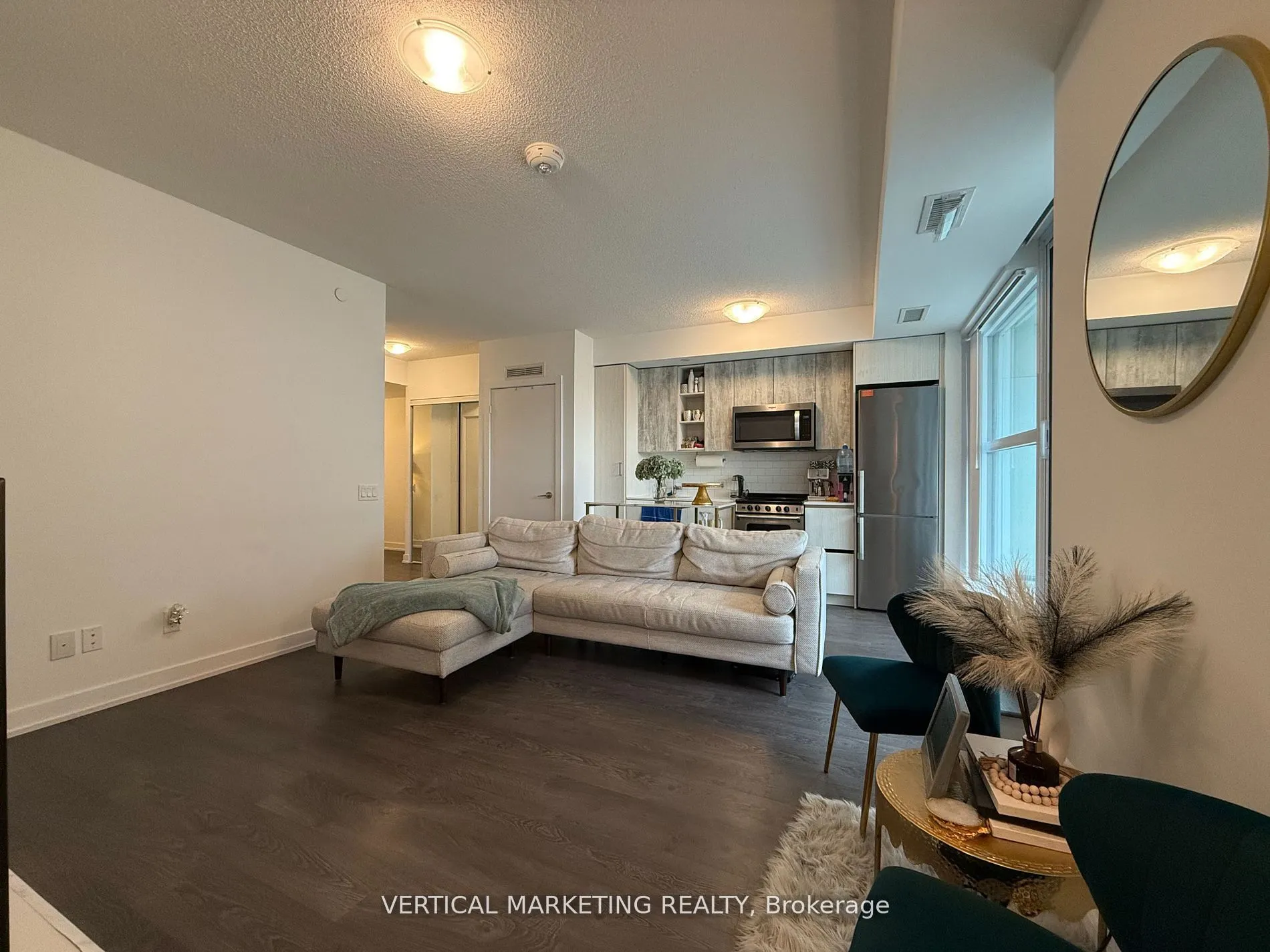 251 Manitoba Street, #305