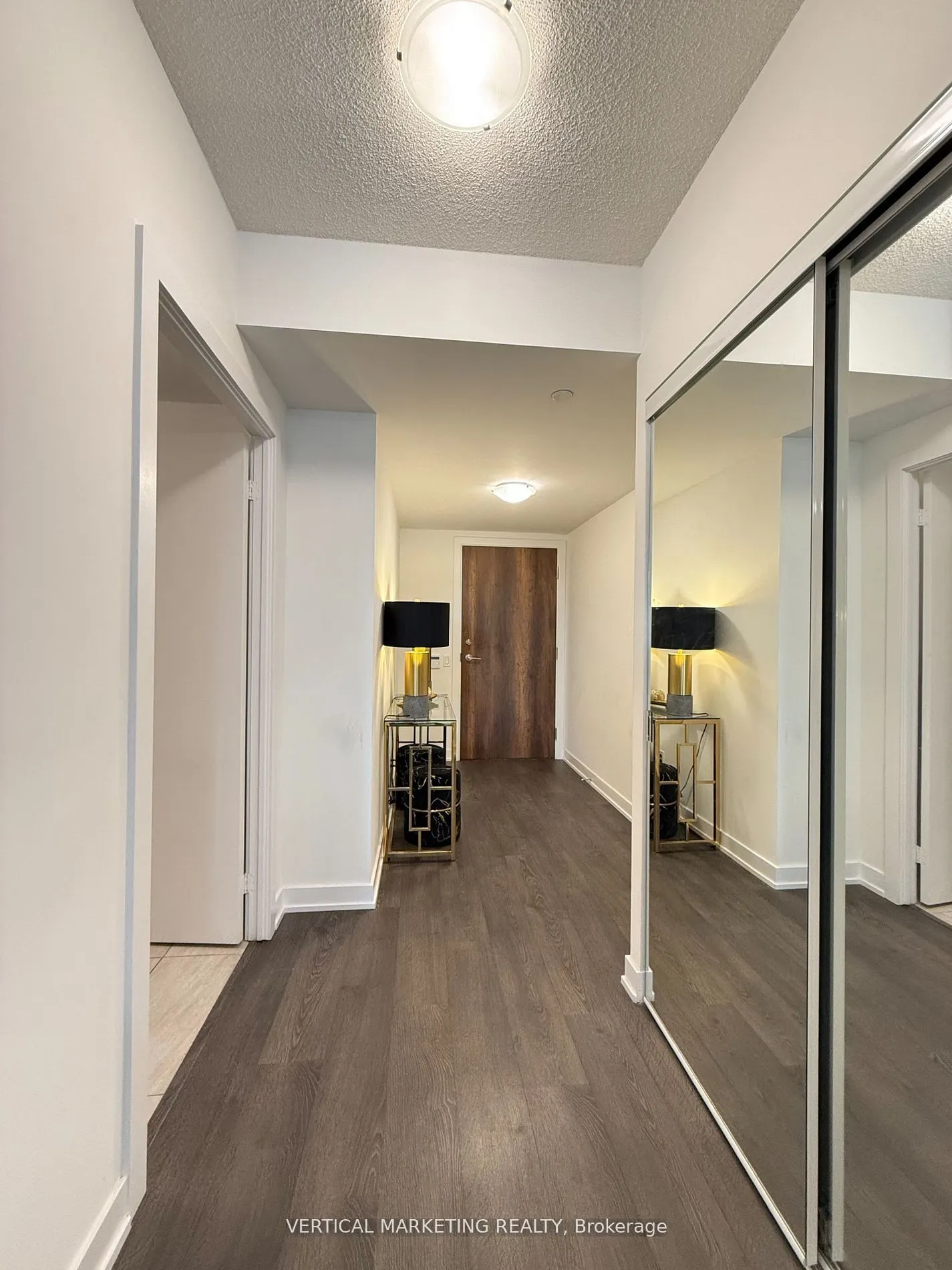 251 Manitoba Street, #305