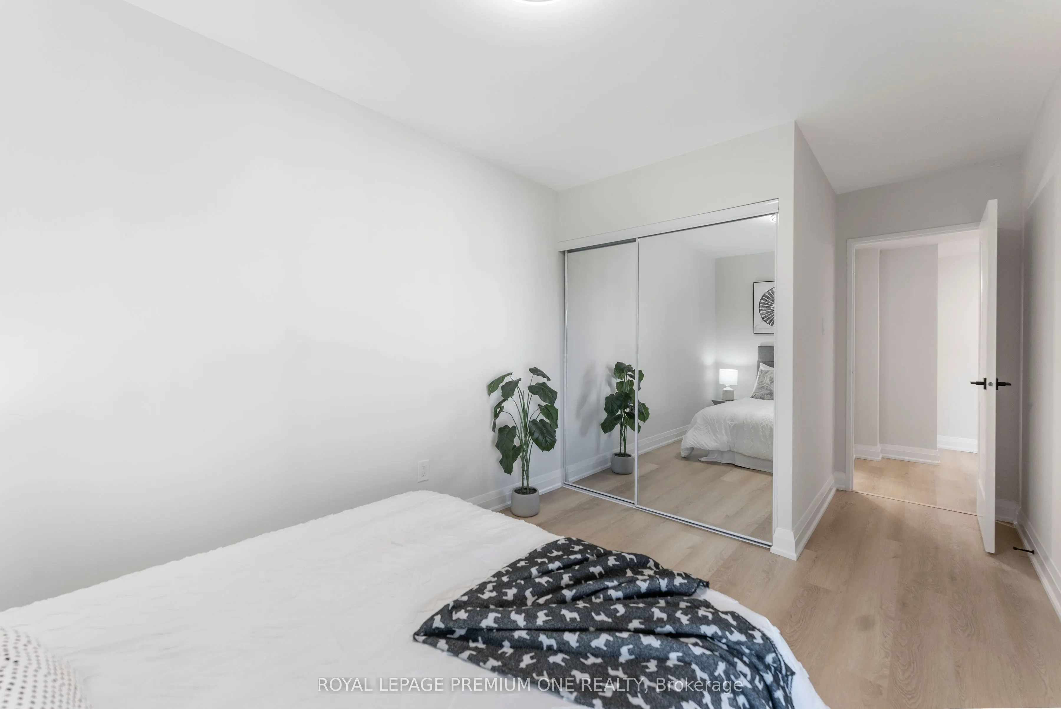 60 Southport Street, #608