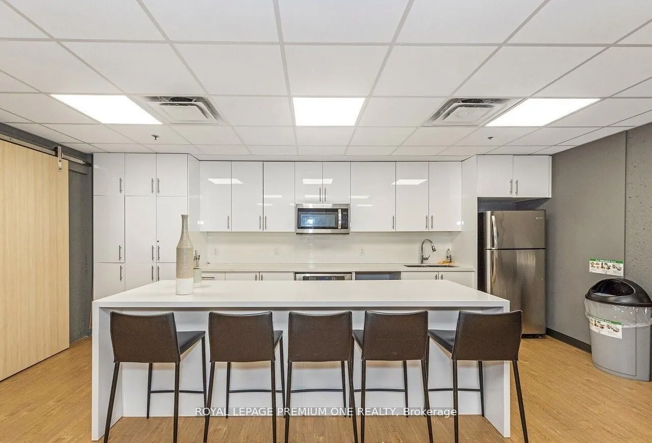 60 Southport Street, #608