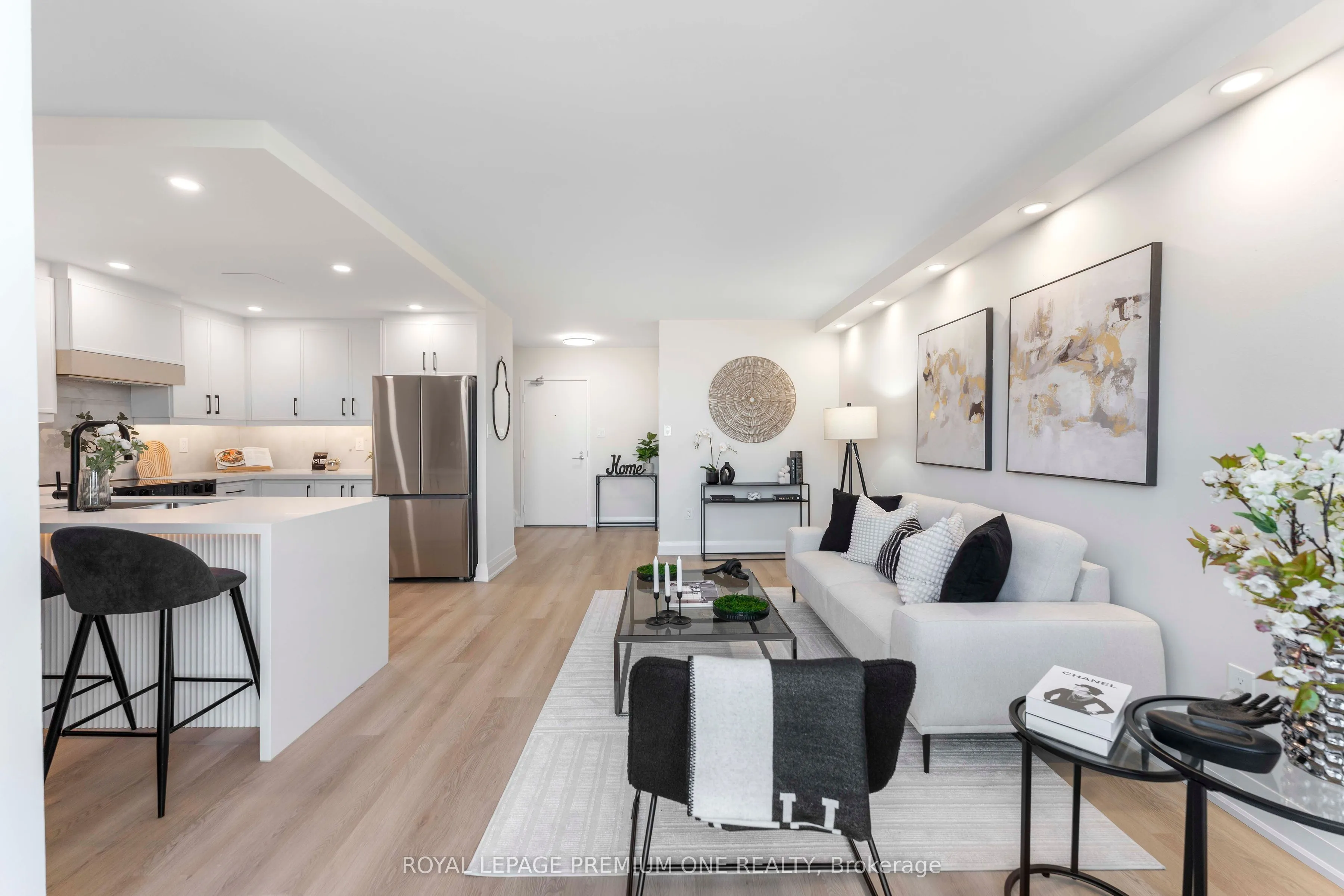 60 Southport Street, #608