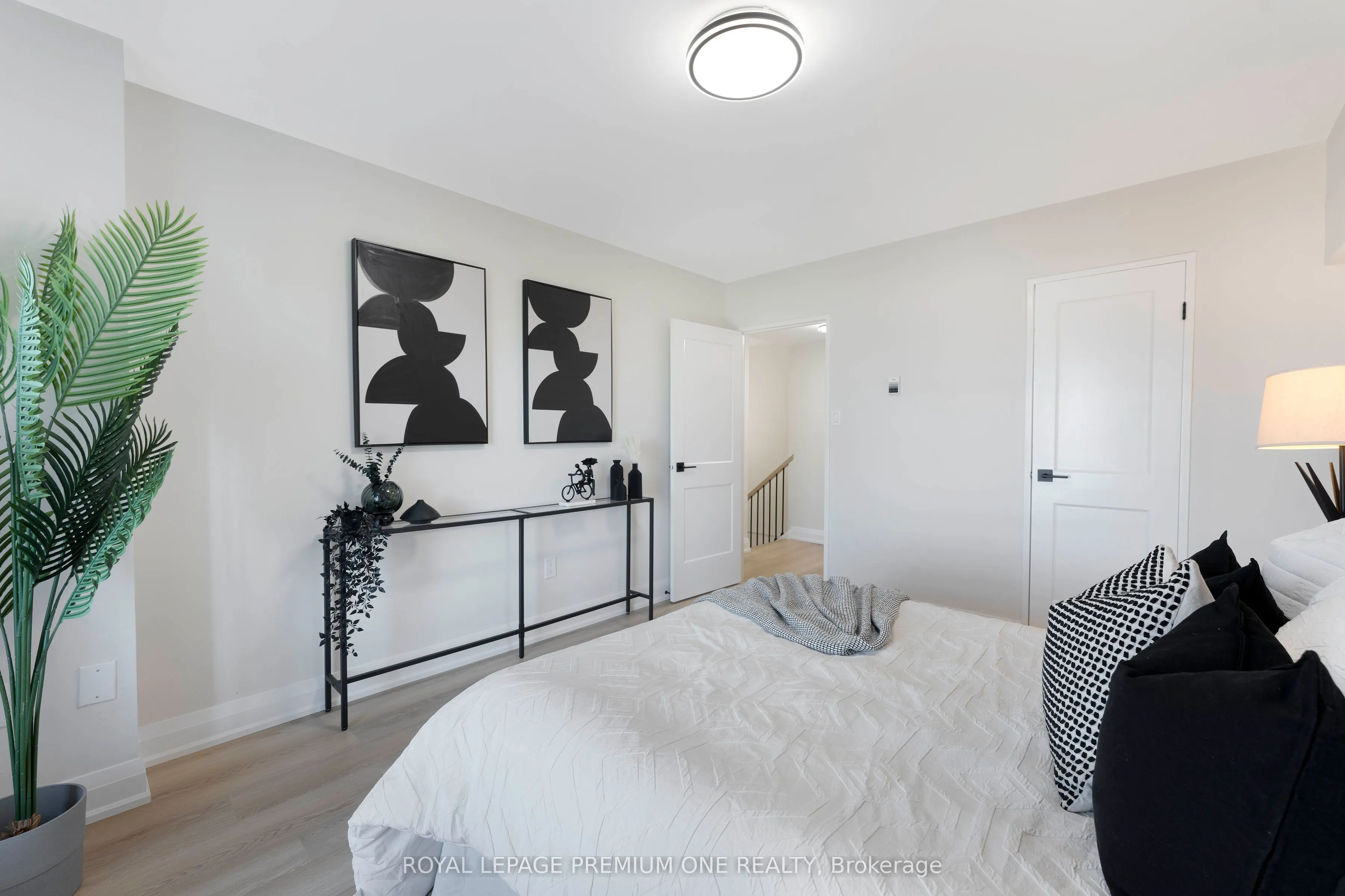 60 Southport Street, #608