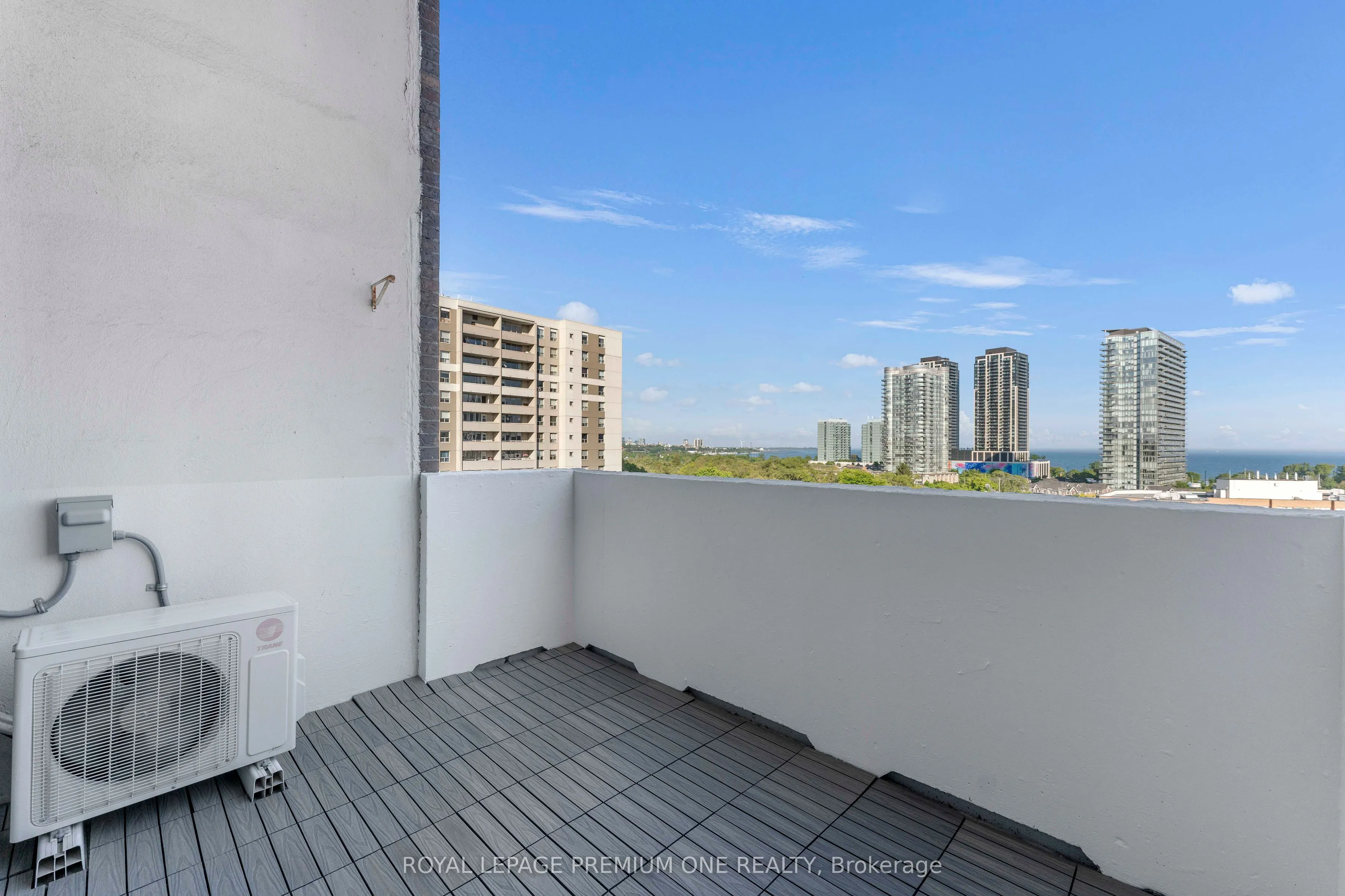 60 Southport Street, #608