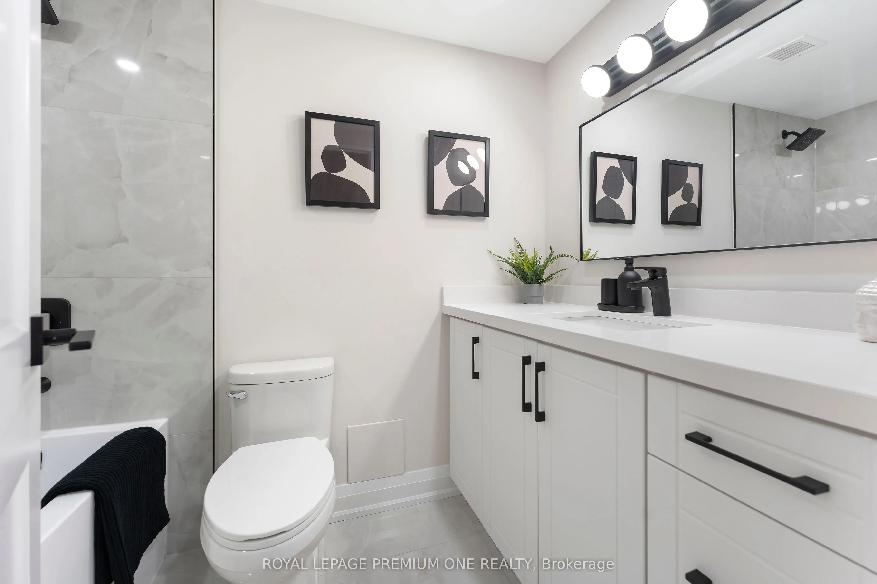 60 Southport Street, #608