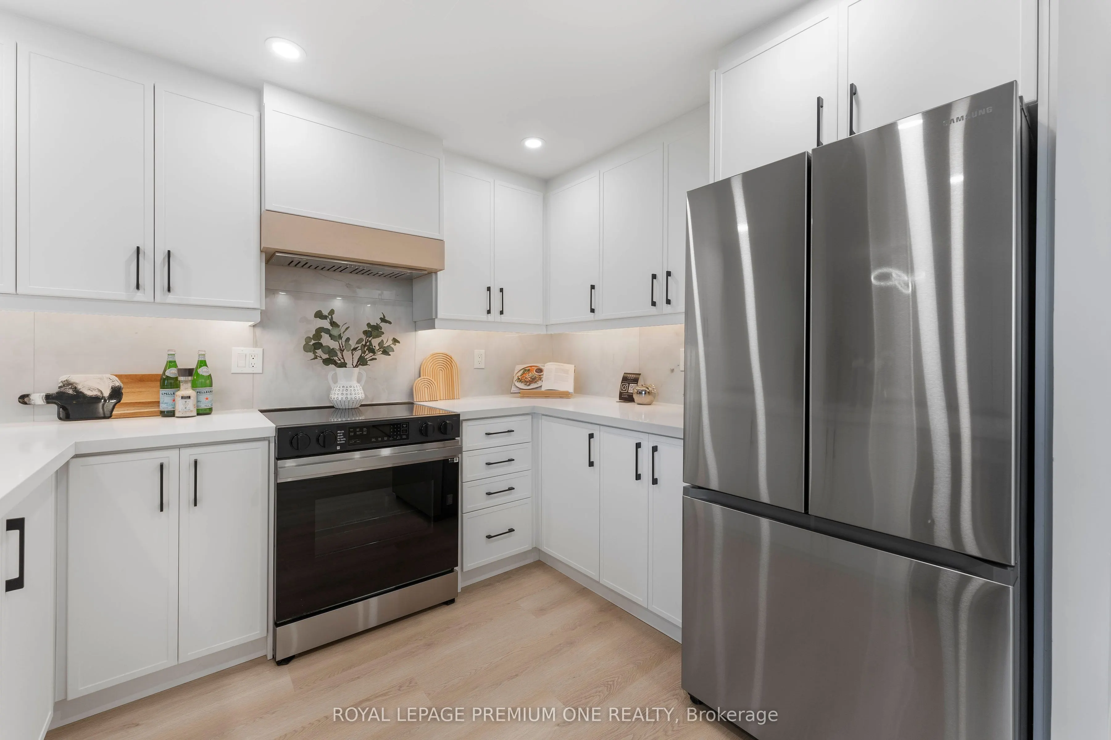 60 Southport Street, #608