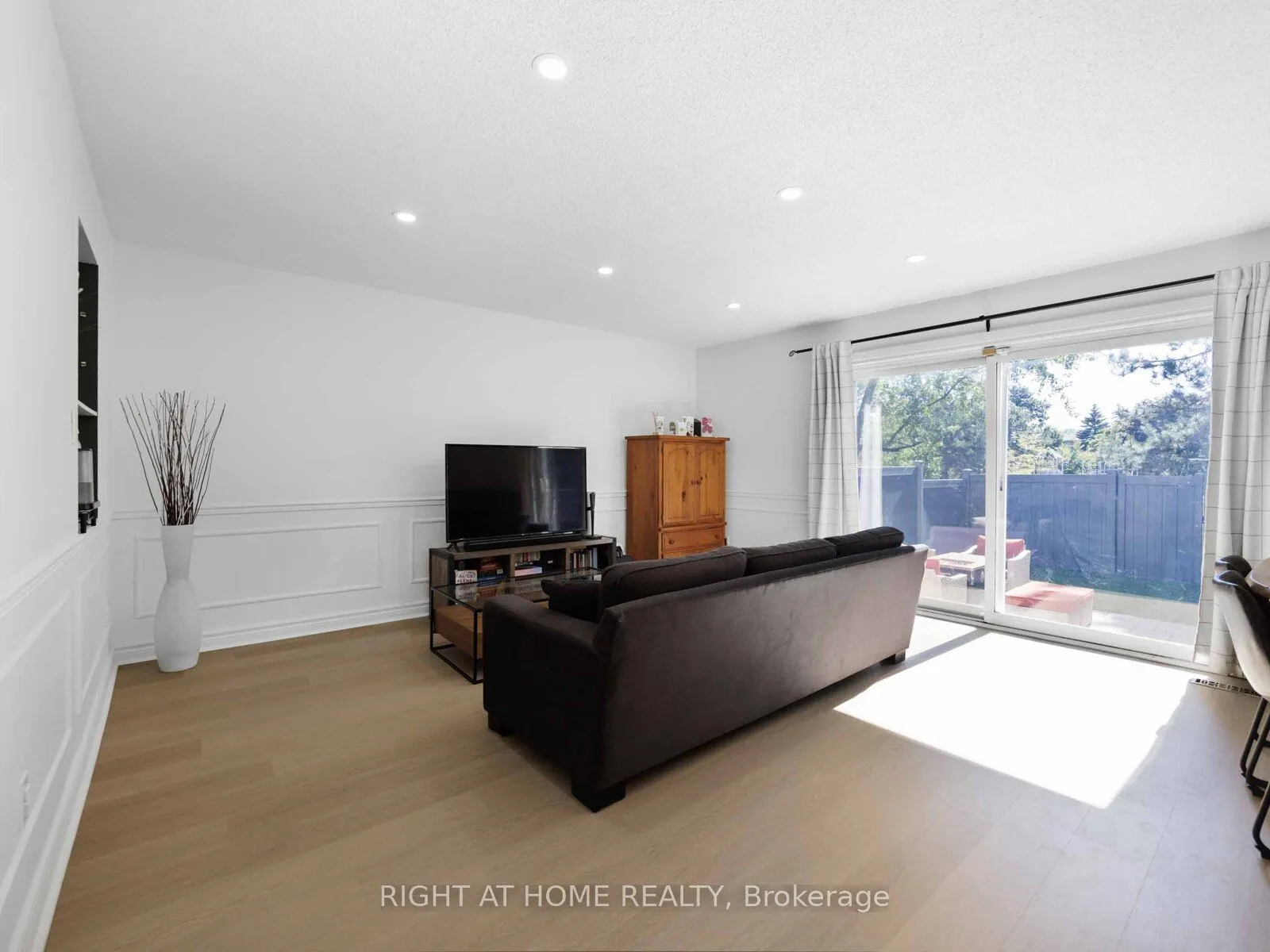 120 Falconer Drive, #28