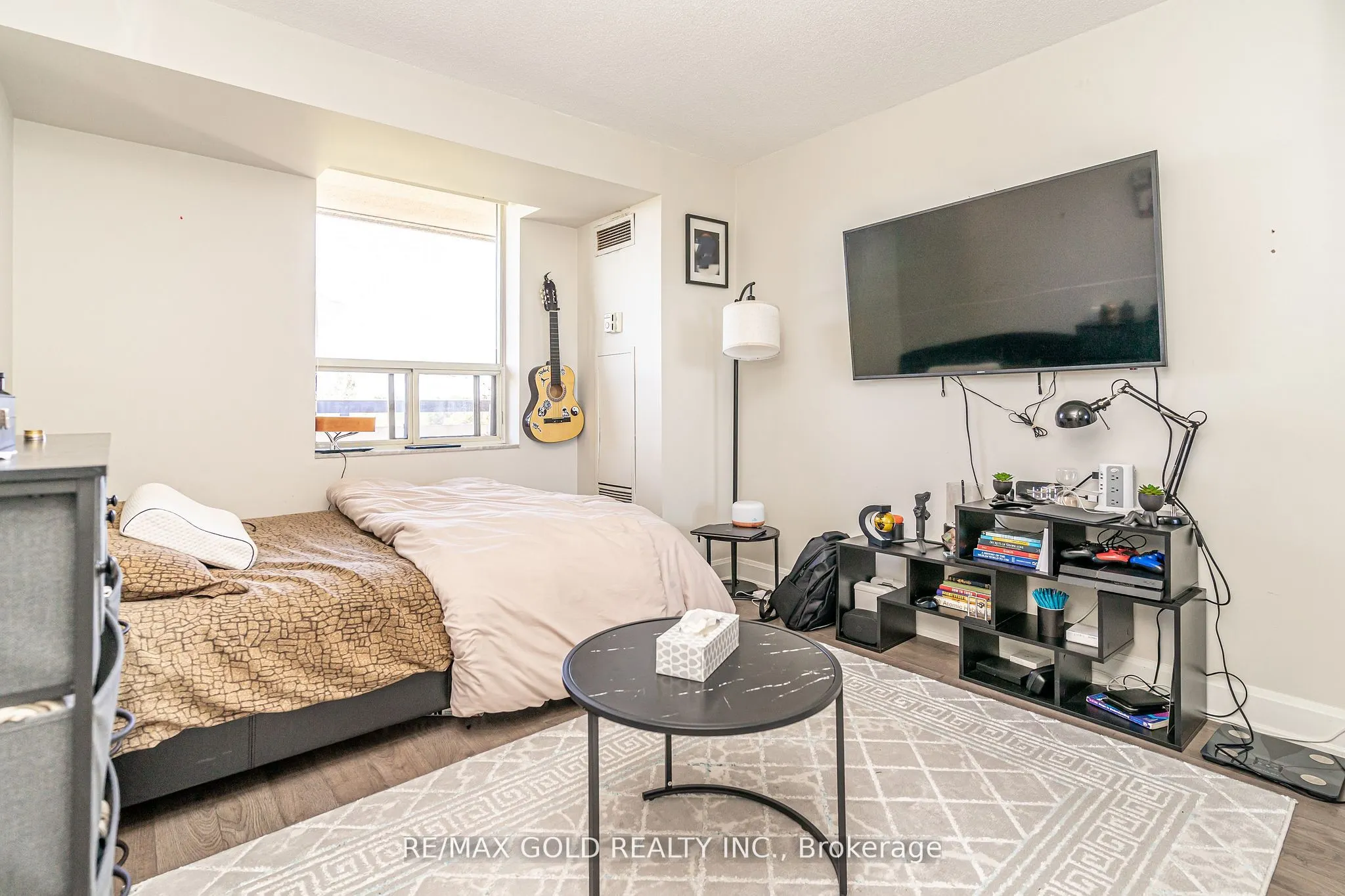 30 Malta Avenue, #403